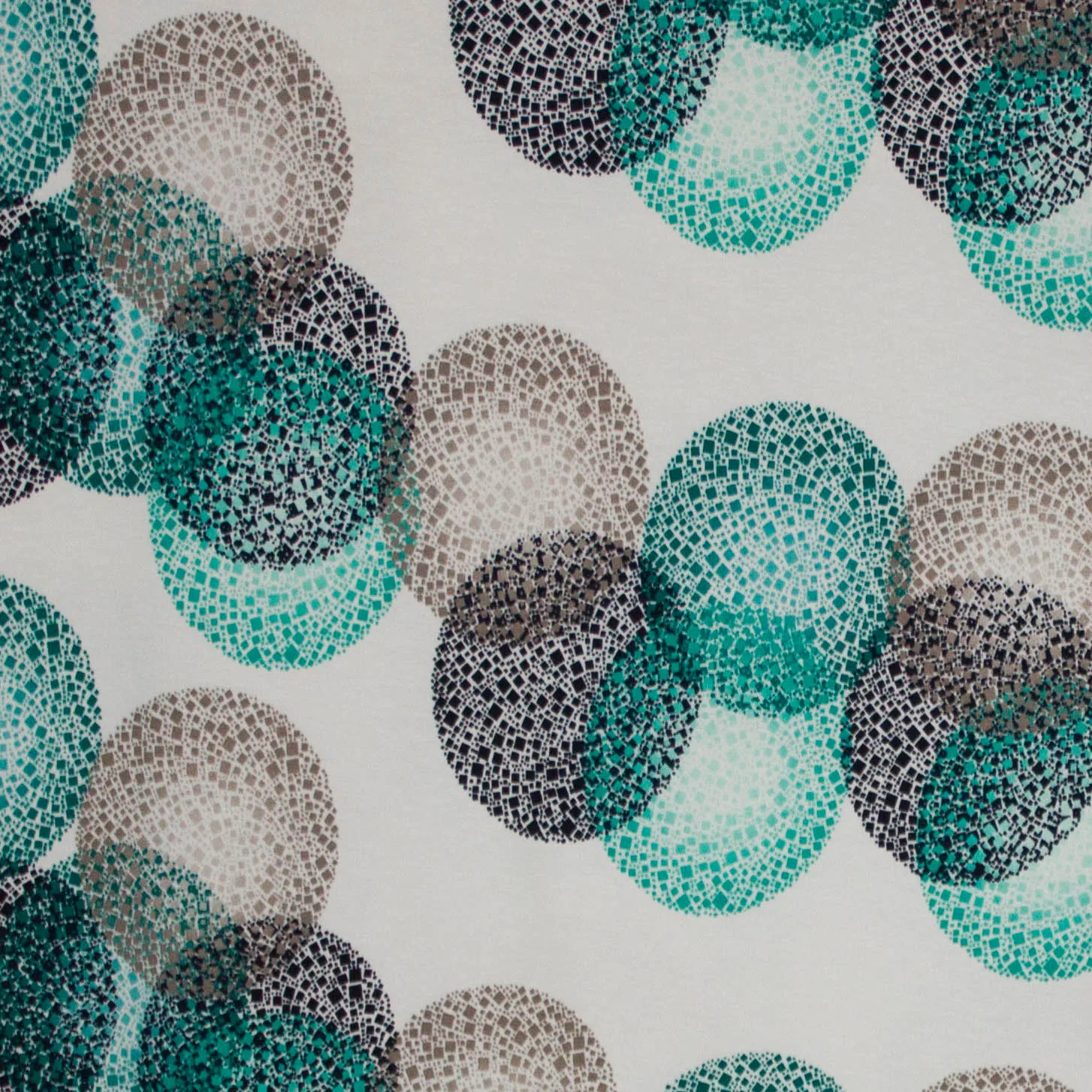 Viscose tricot  met bollenmotief