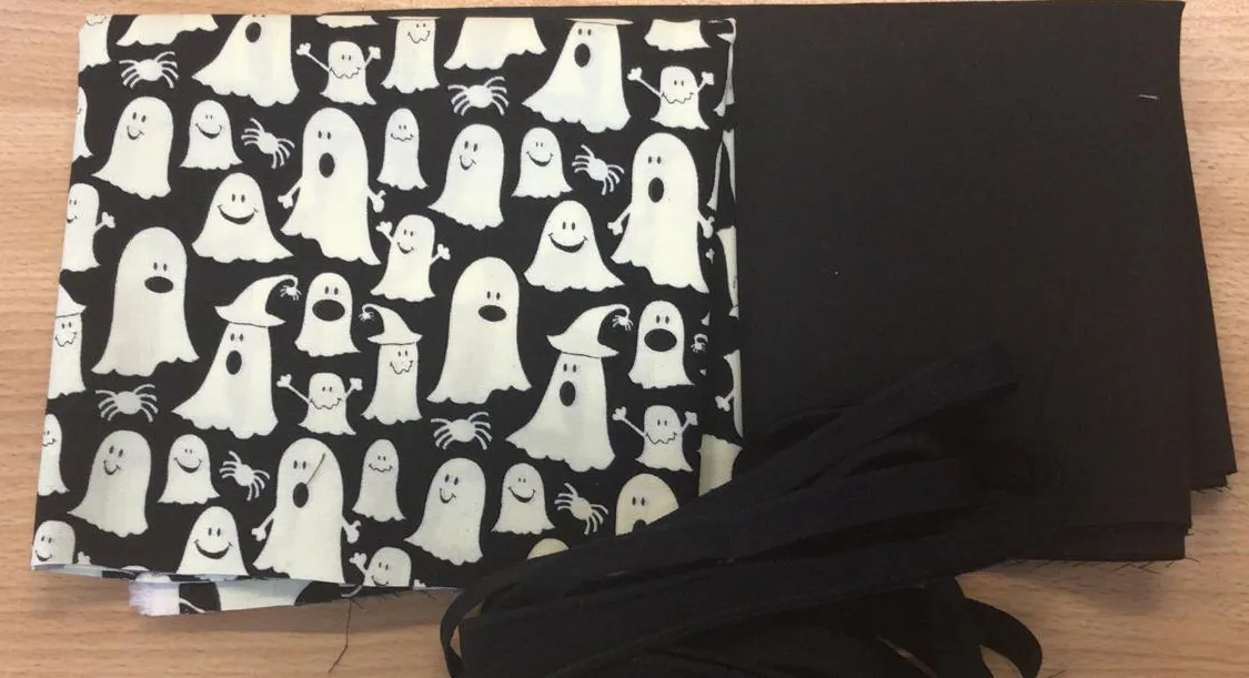 Pakketje met spookjes 'glow in the dark' voor 6 mondmaskers