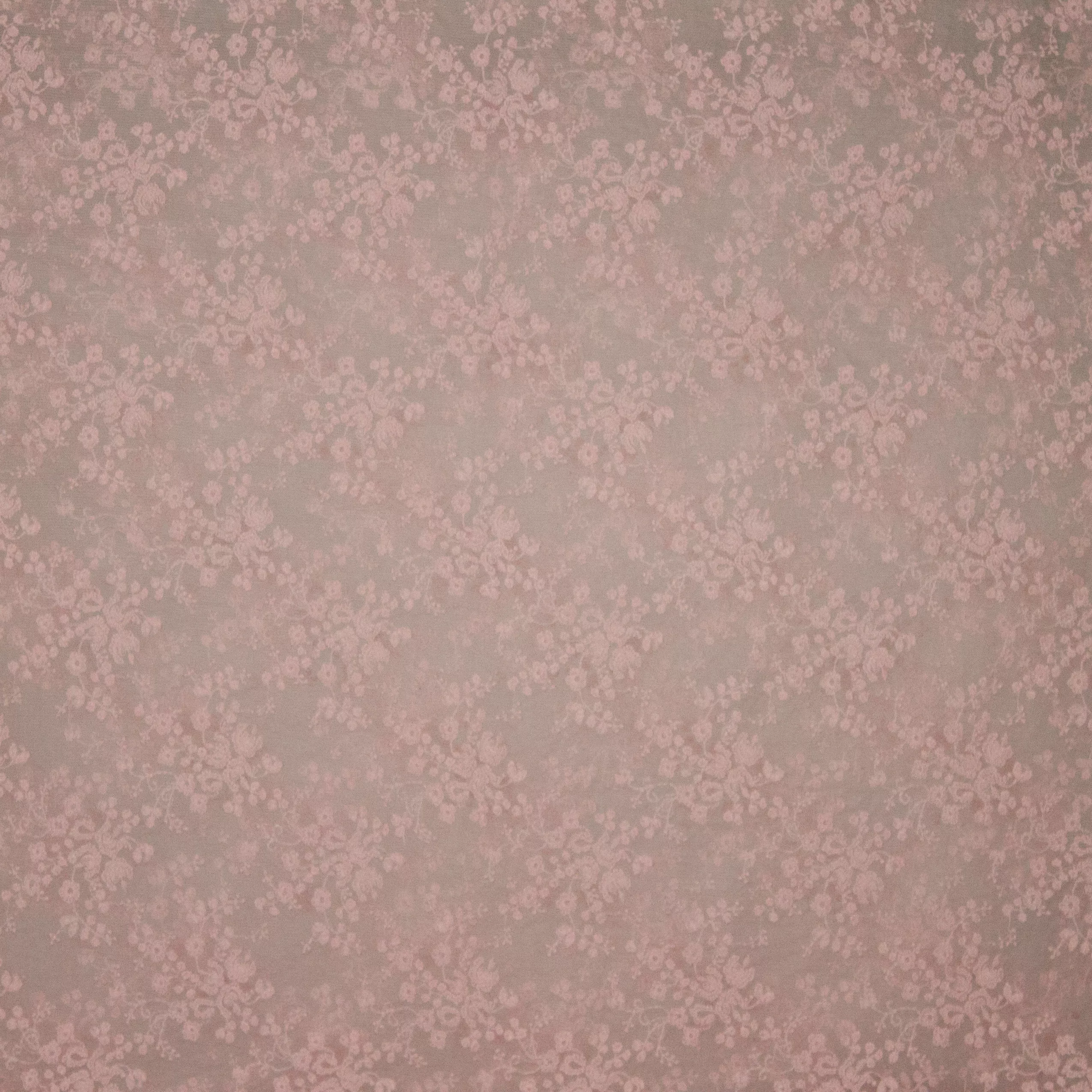 Fijne roze kant op tule