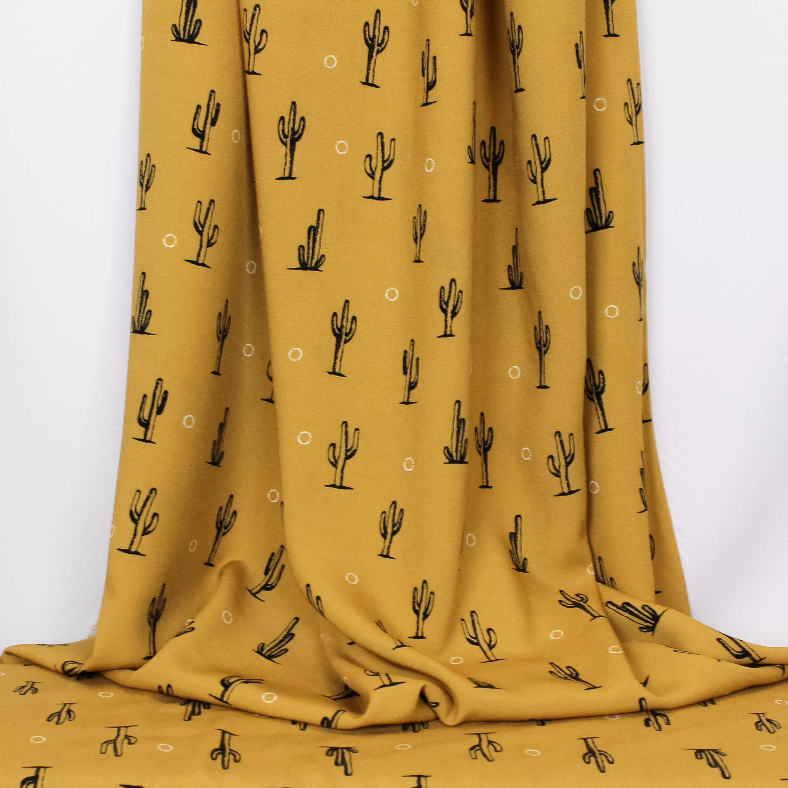 Camel viscose met cactussen