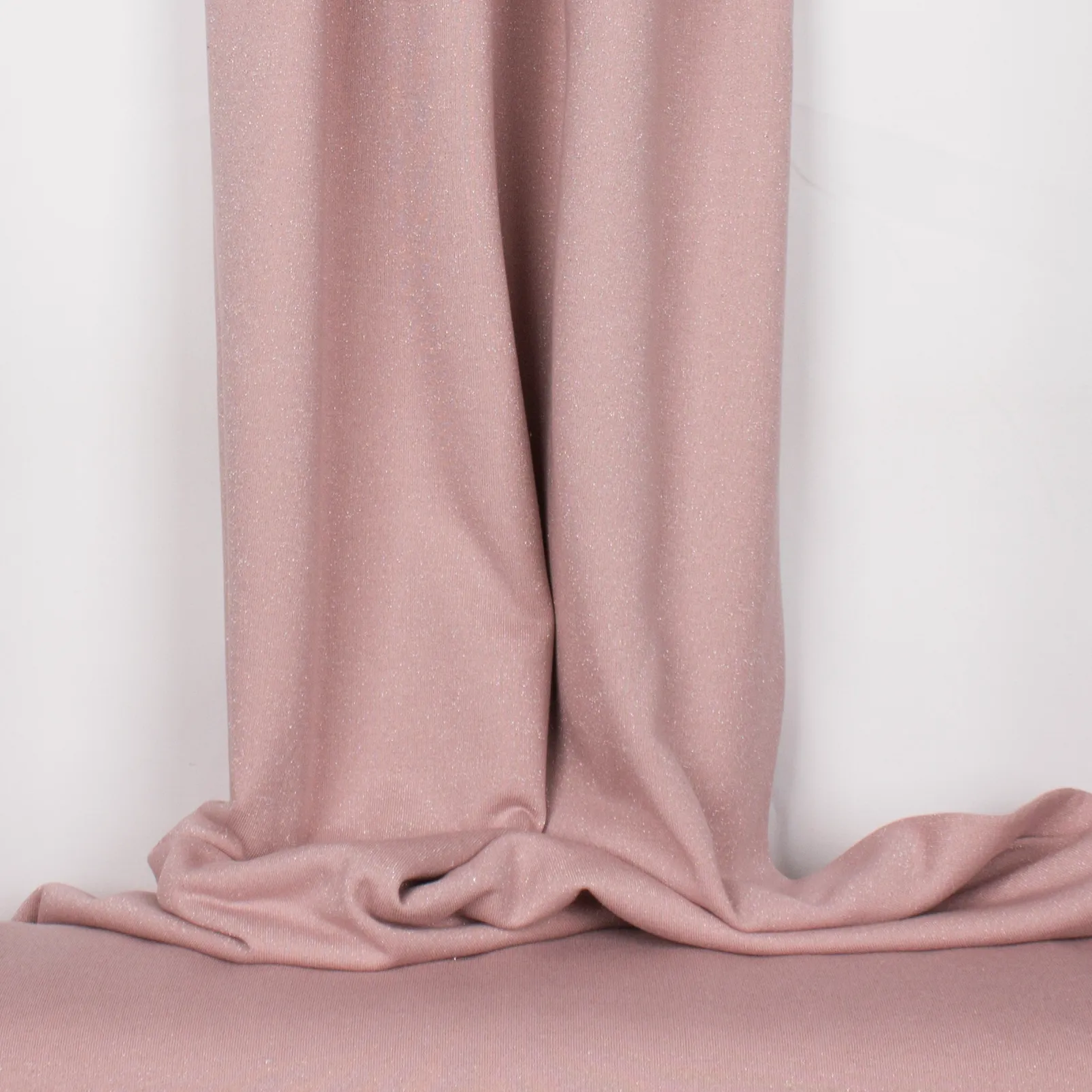 Oudroze sweaterstof met zilveren glitter
