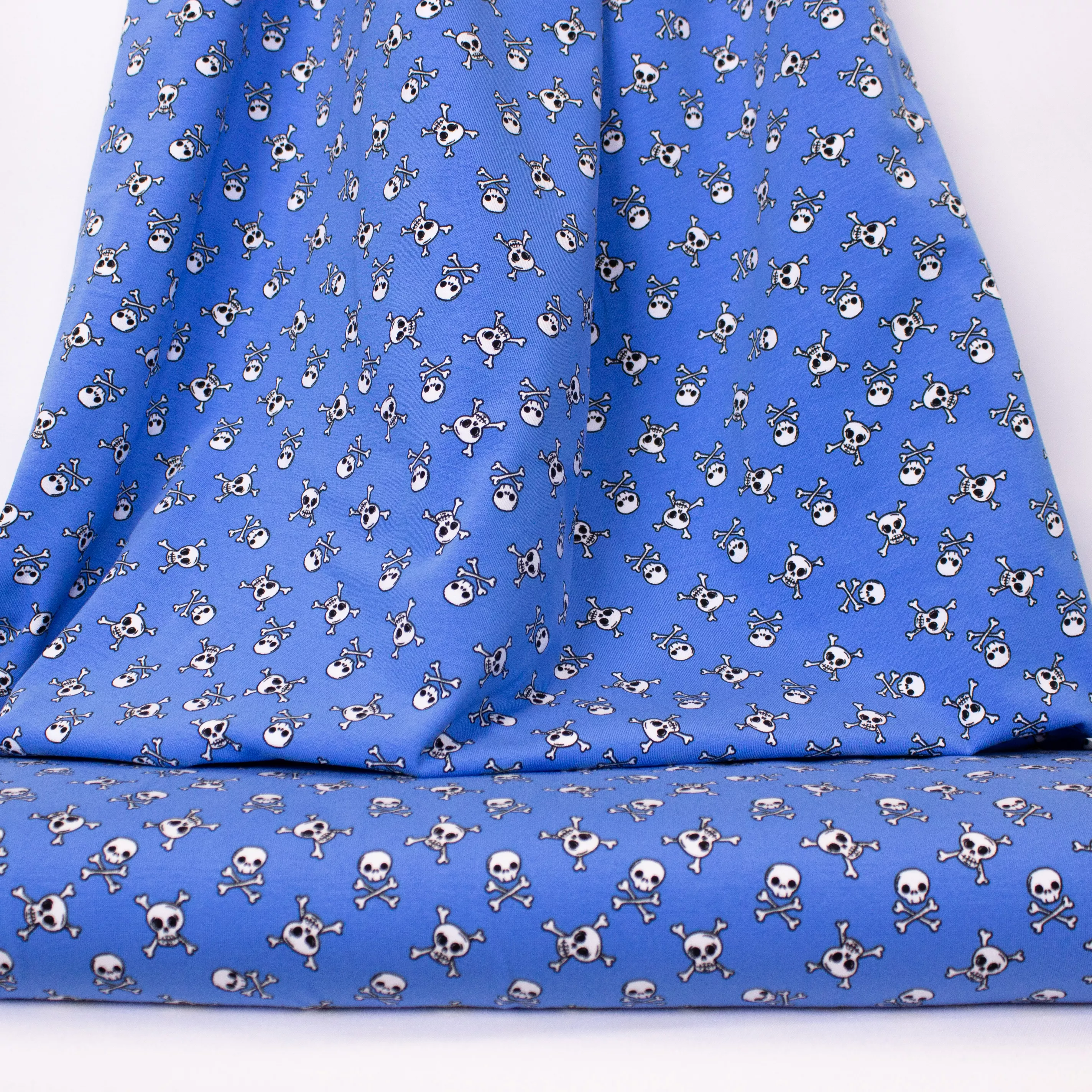 Blauwe katoen tricot met doodshoofden