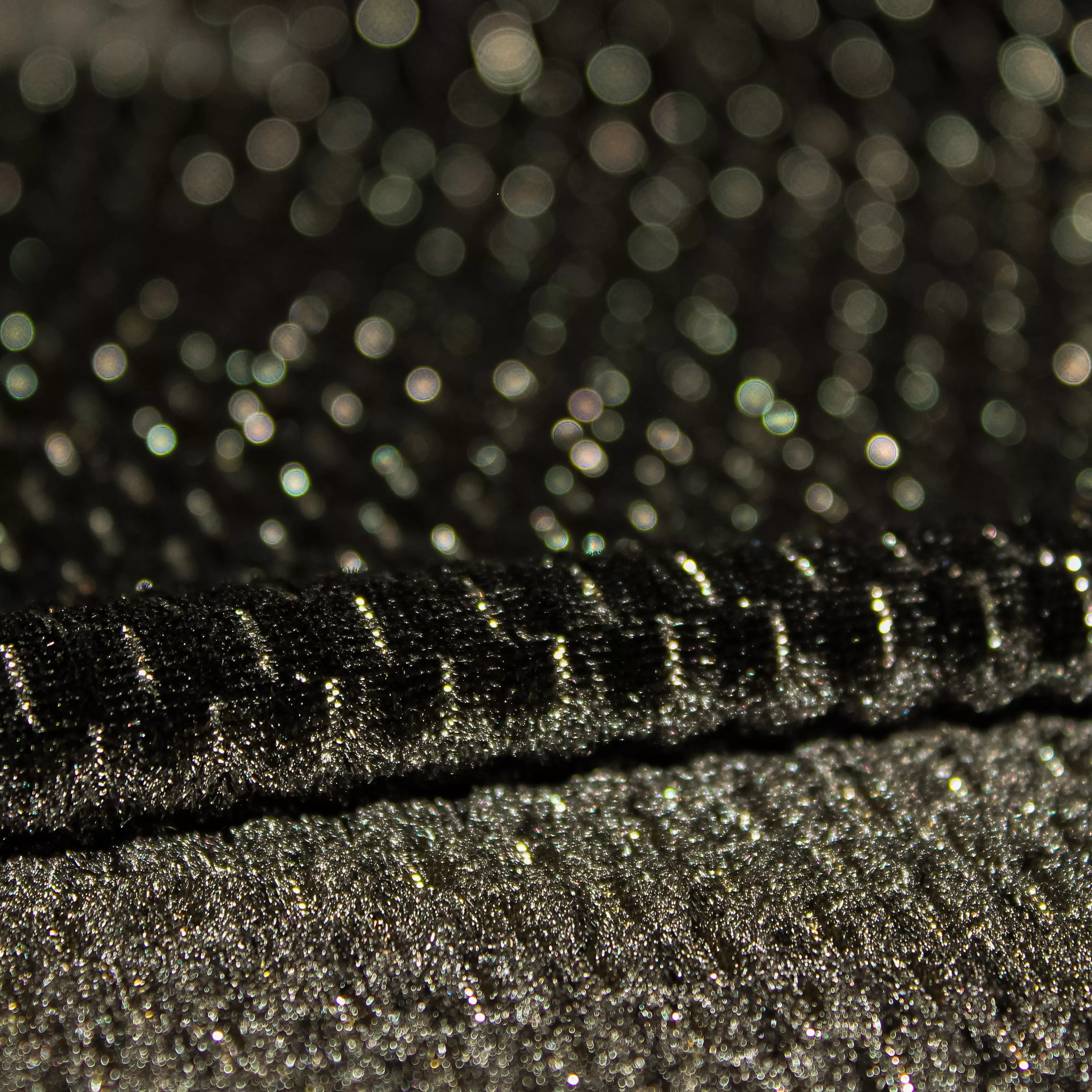 Stretch fluweel zwart met glinstering - Knipmode