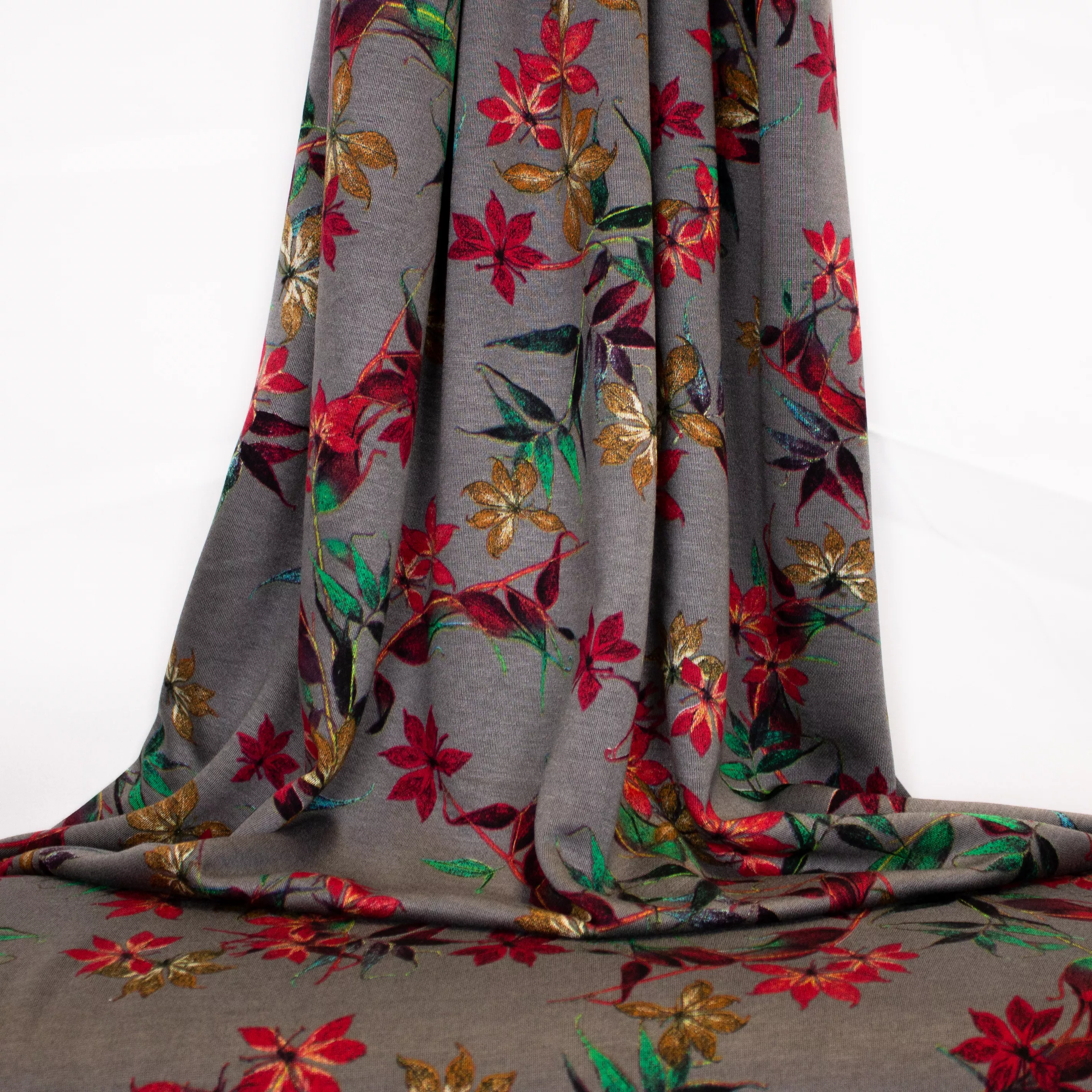 Grijze viscose mengeling met bloemen