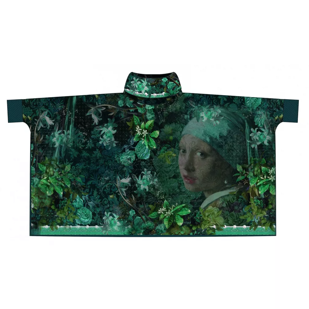 French terry paneel: Poncho met thema 'Girl With The Pearl Earring'