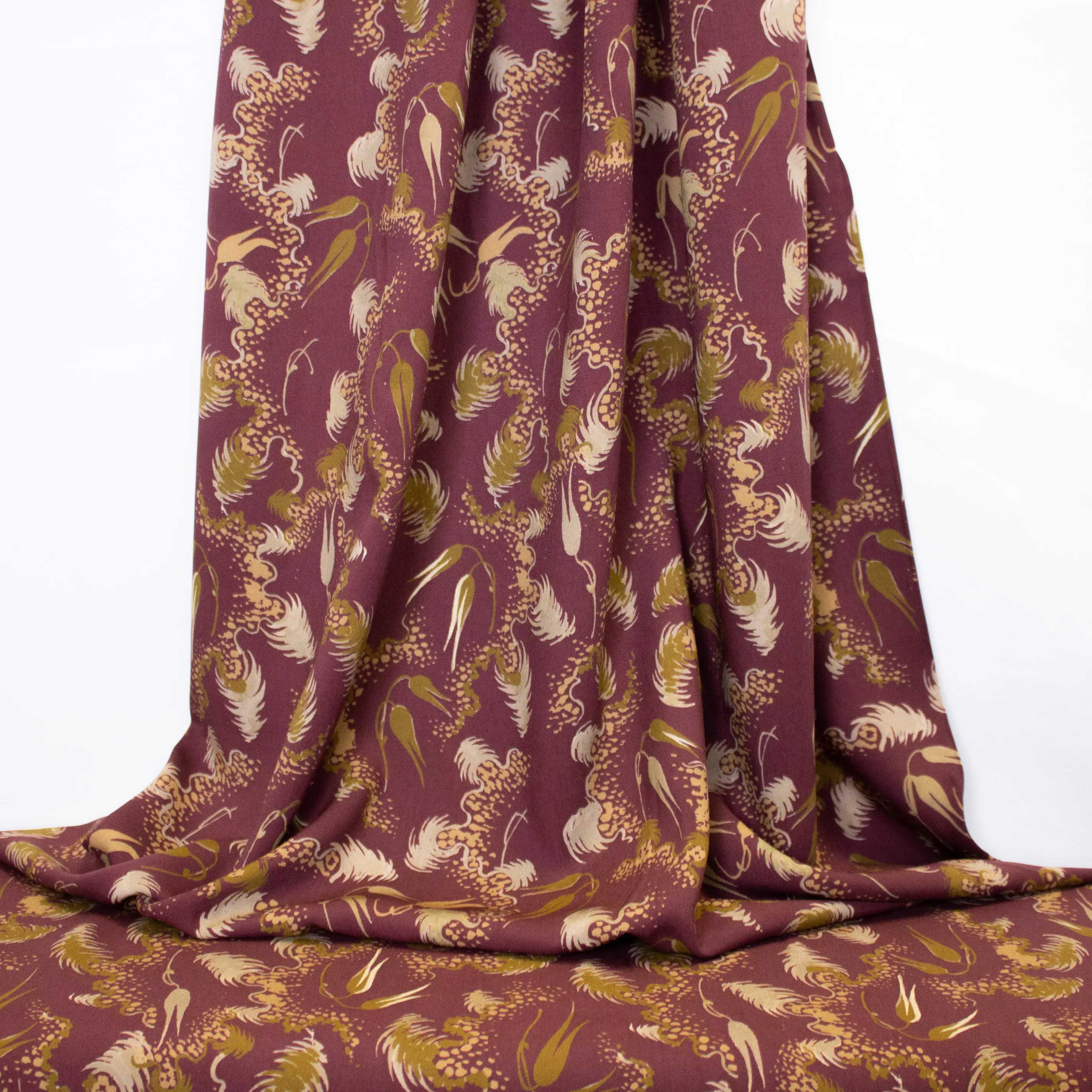 Bordeaux Viscose met Goudkleurig Patroon van La Maison Victor
