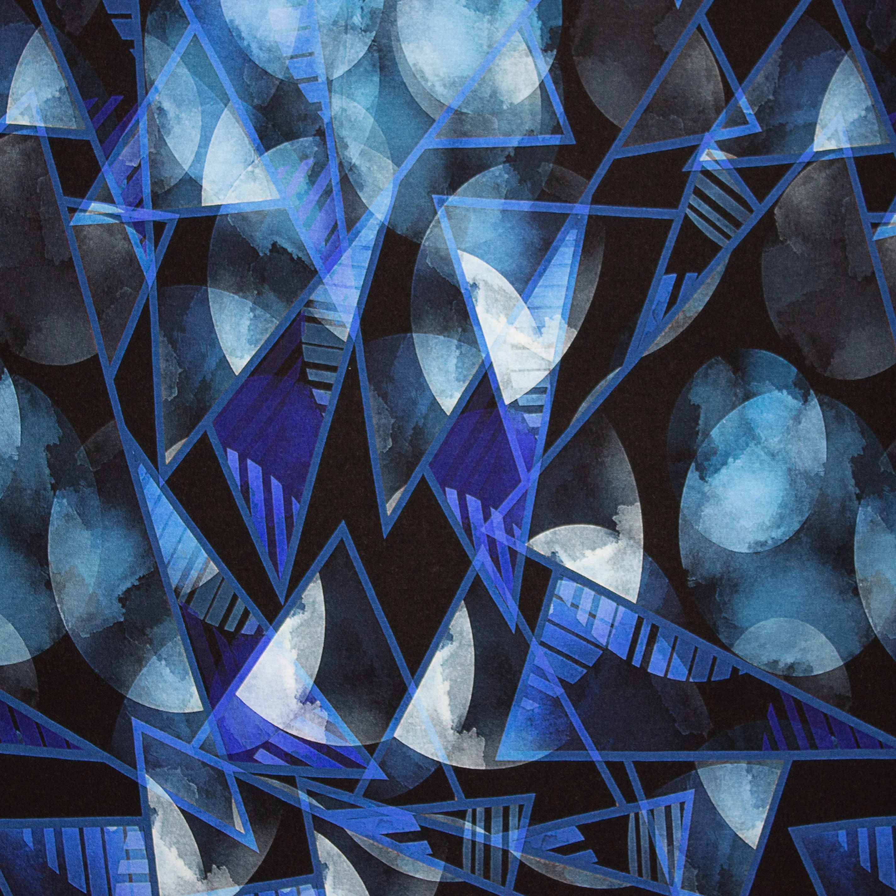 Zwarte Viscose met Blauw patroon