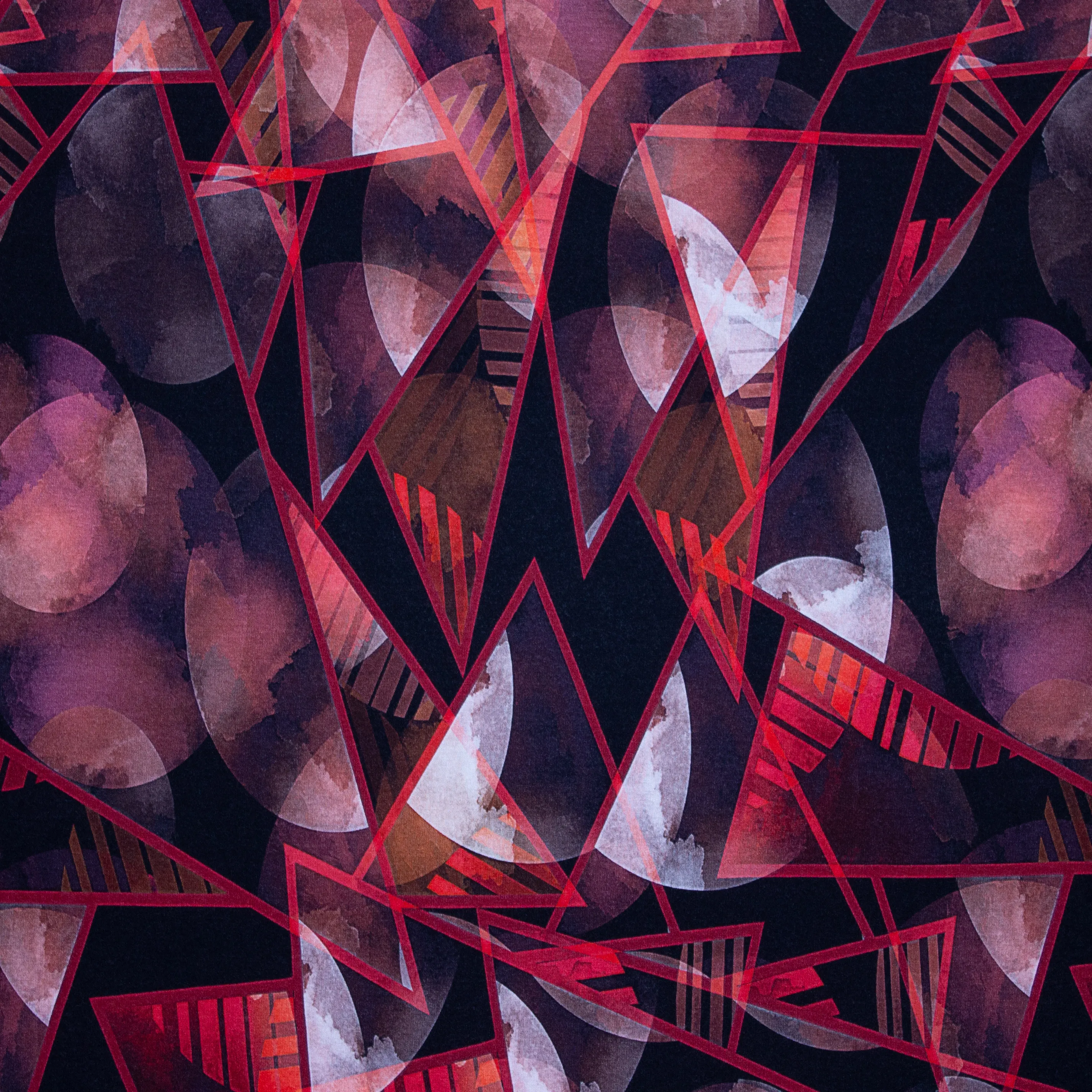 Zwarte viscose tricot met rood abstract motief
