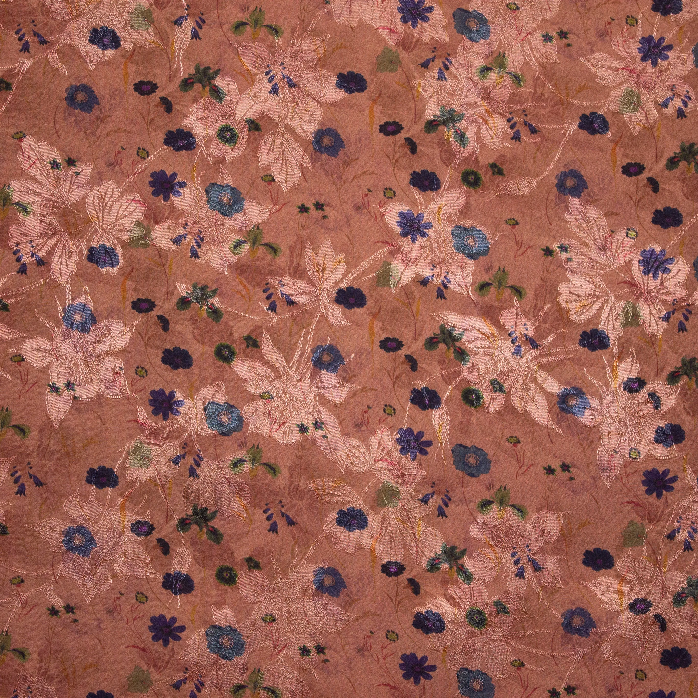 Roze Rayon Viscose met Ingeweven Bloemen van La Maison Victor