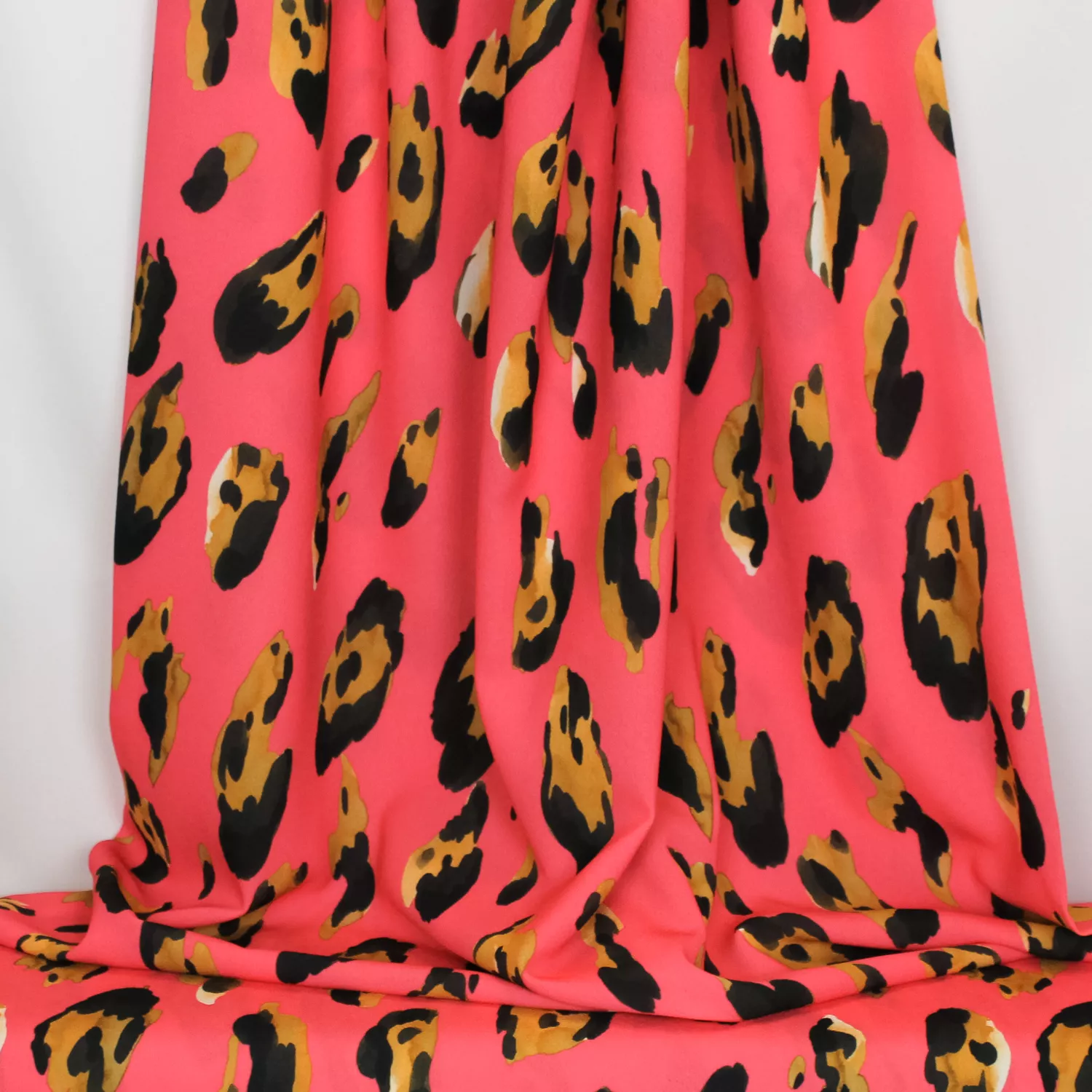 Polyester crêpe roos met dieren print