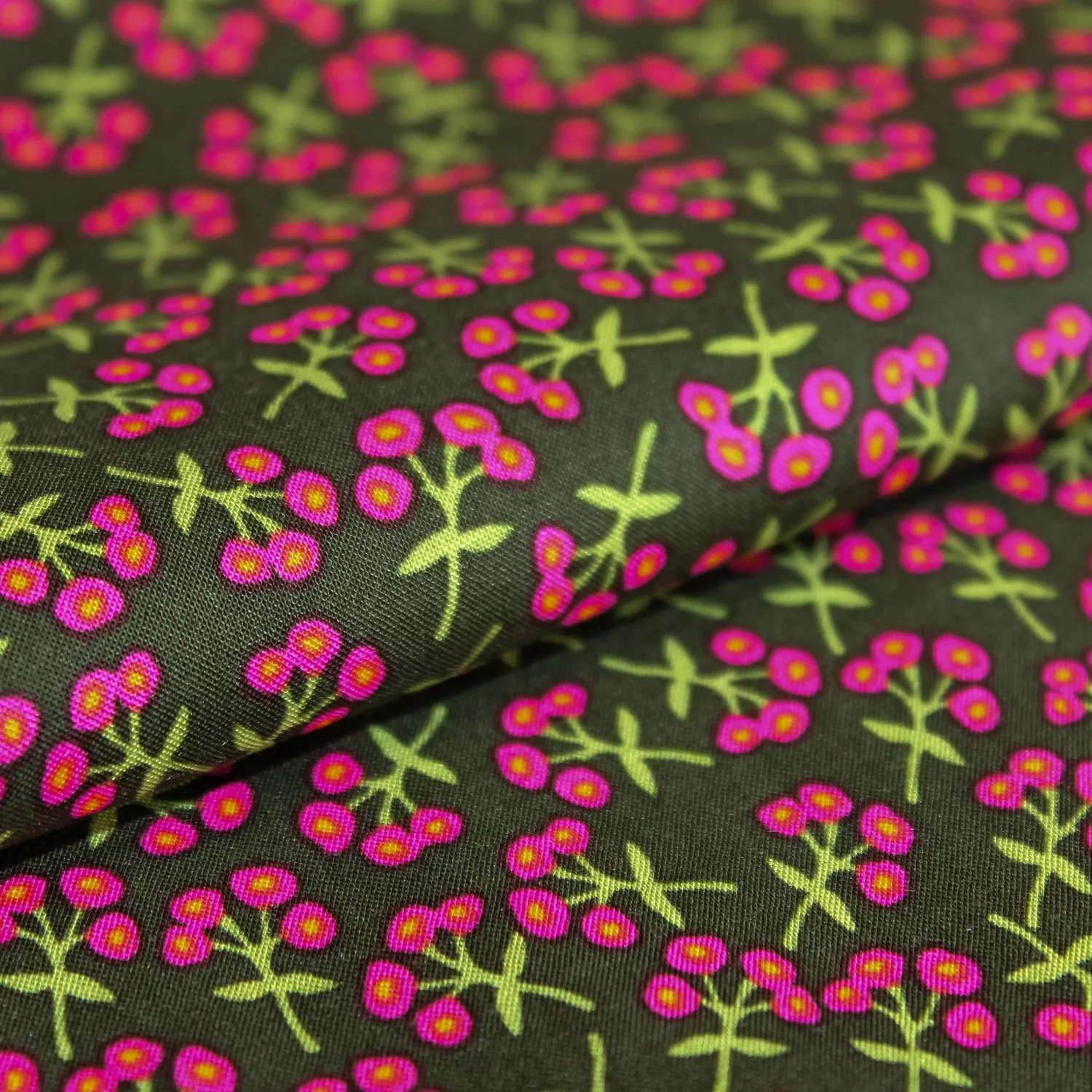 Rayon groen met bloemen