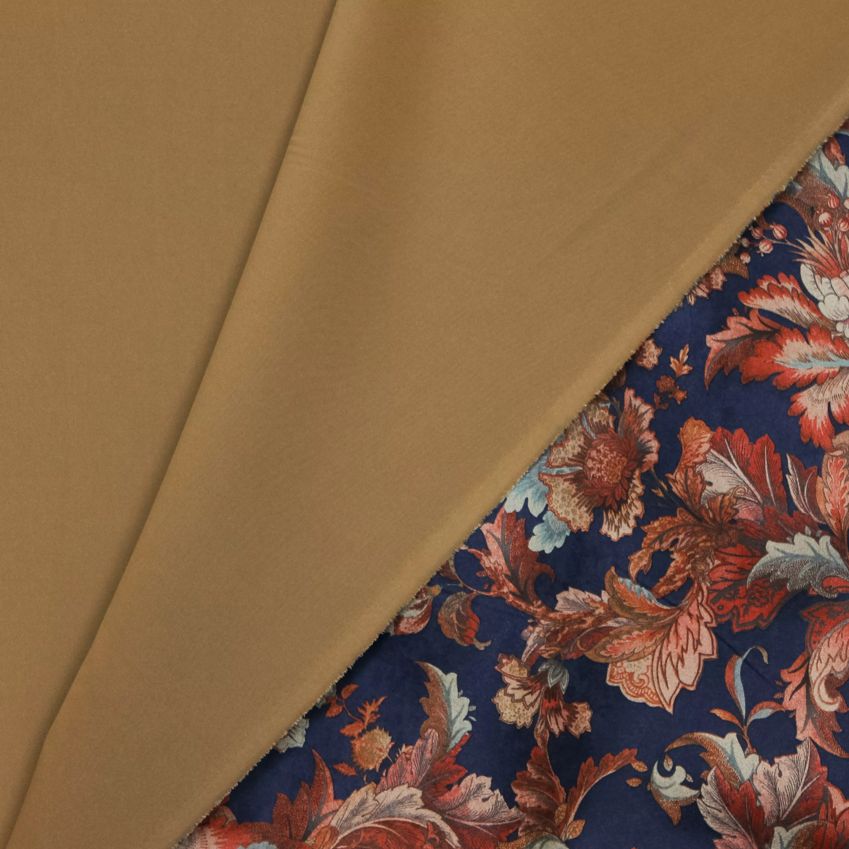 Blauwe Imitatiedaim met Rood Patroon (Stretch)