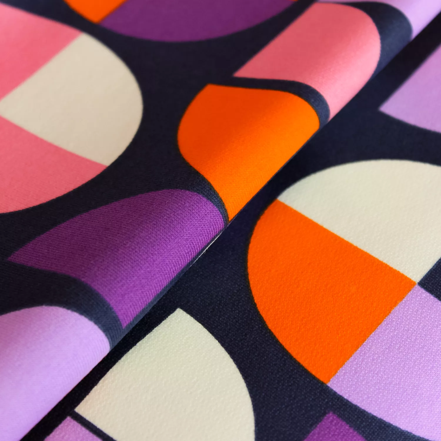 French terry gebrushed blauw met kleurrijk motief