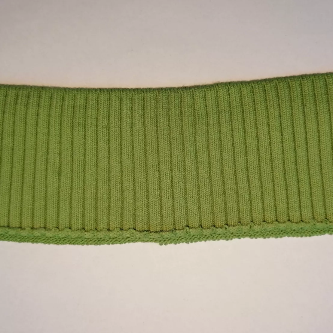 Lichtgroene cuff (boordstof)