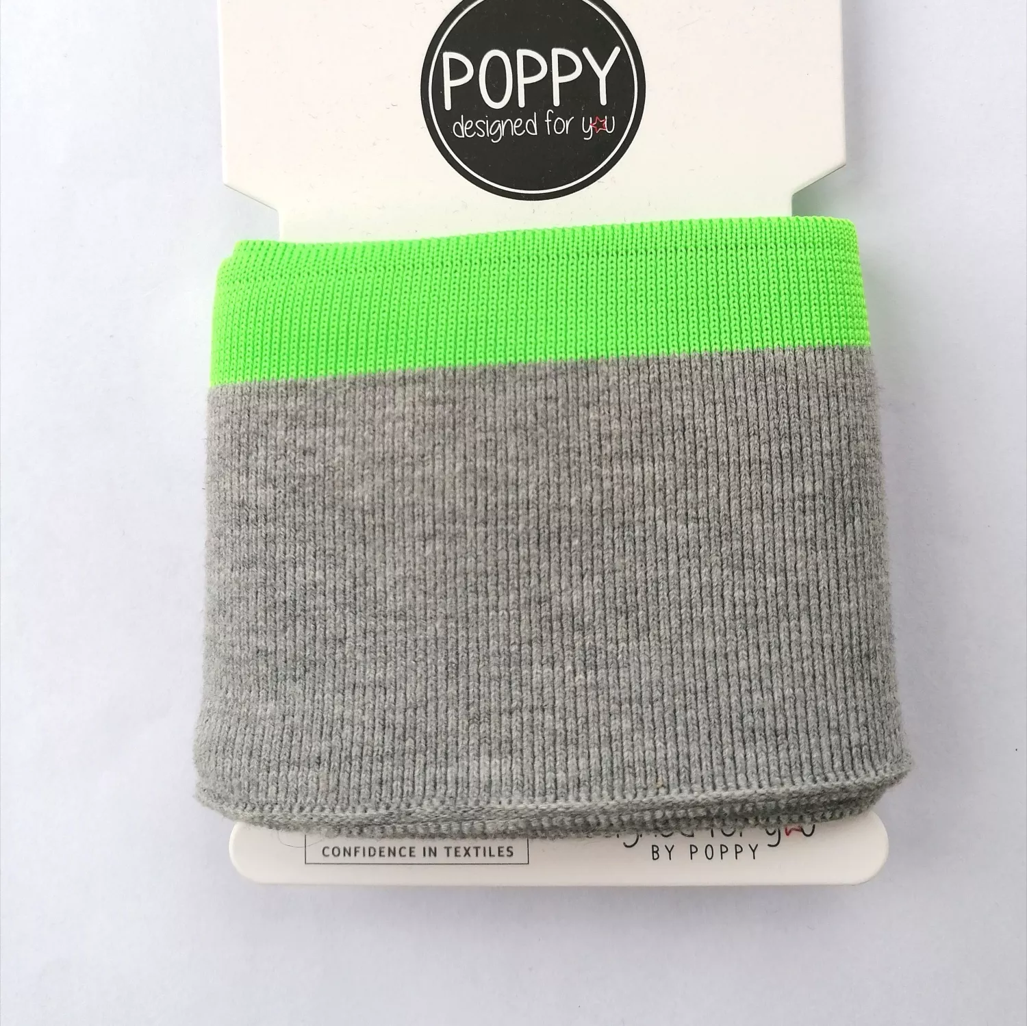 Grijze  cuff (boordstof) met fluo groene rand van Poppy