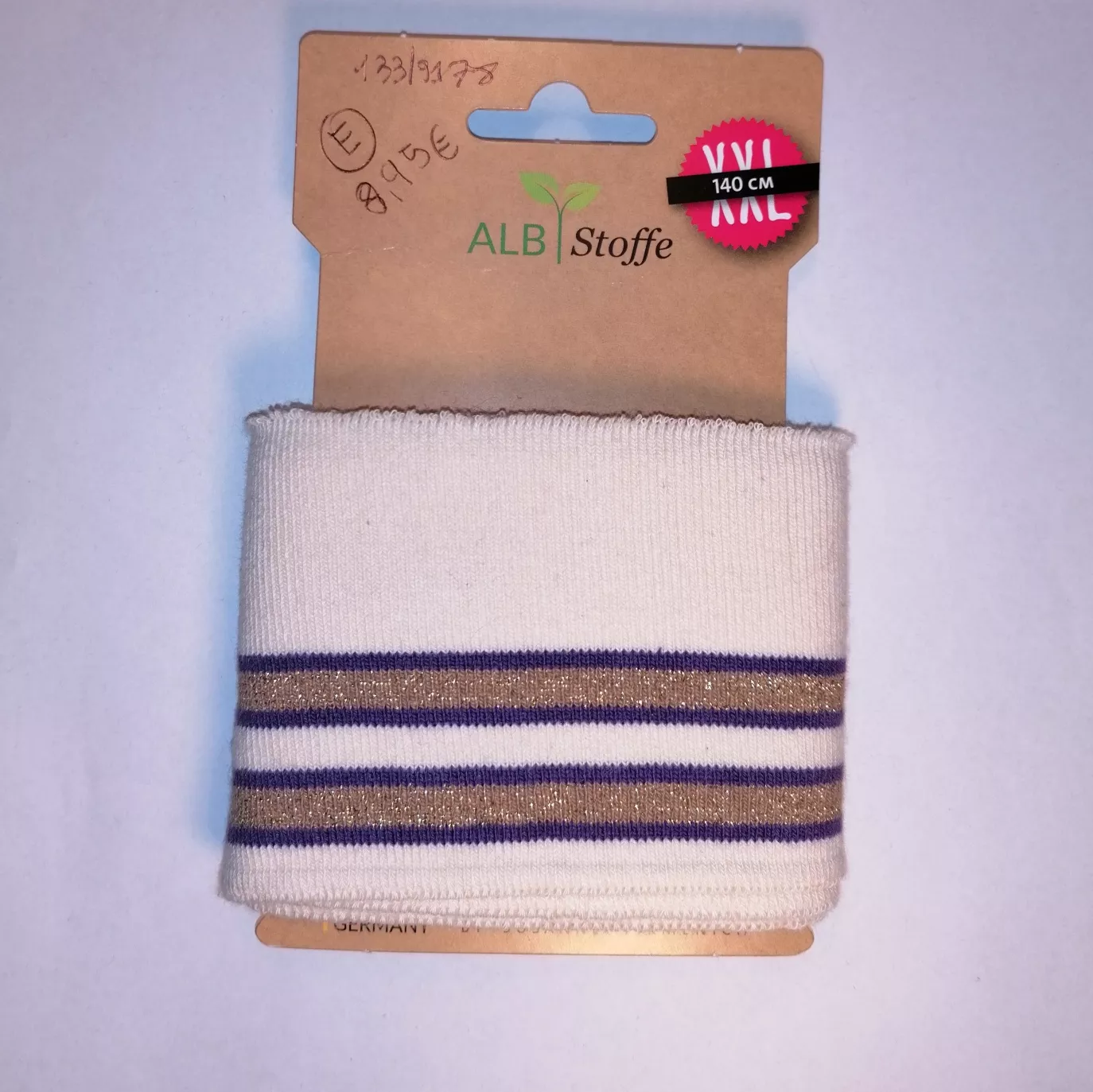 Ecru cuff (boordstof) met paarse en gouden strepen van Hamburger Liebe