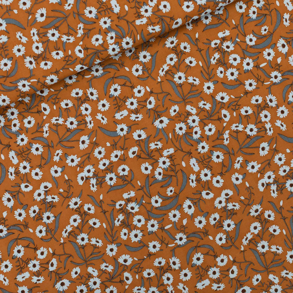 Bruine viscose met kamille bloemen 'Camomile' van See You At Six