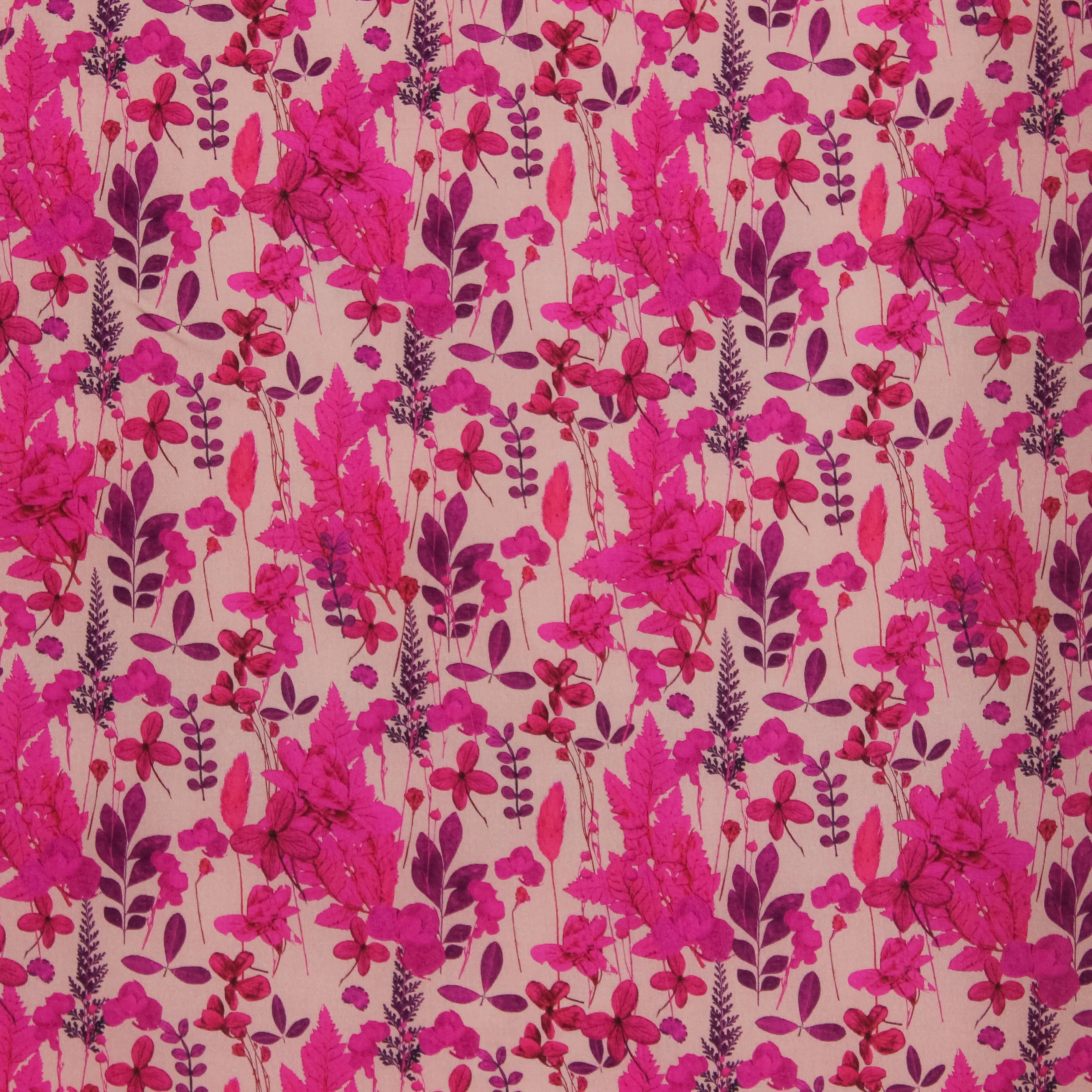 Zalmroze Viscose met Roze Bloemetjes en Takjes