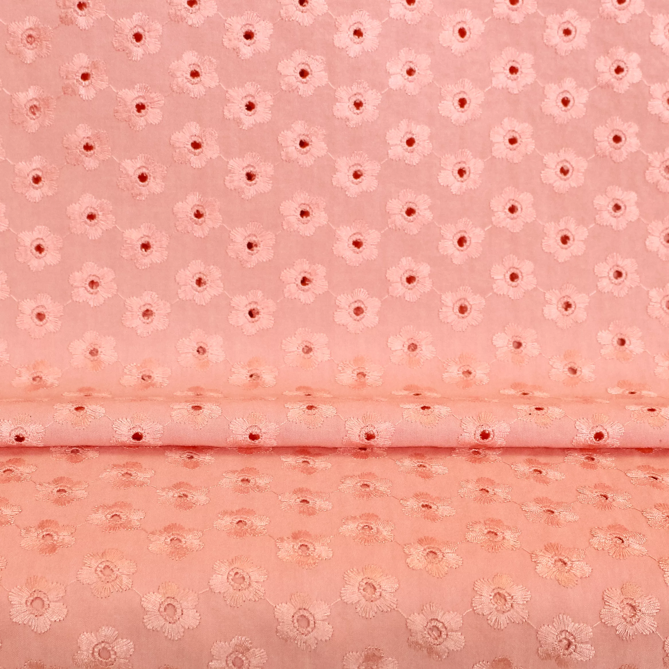 Roze viscose bloemetjes broderie