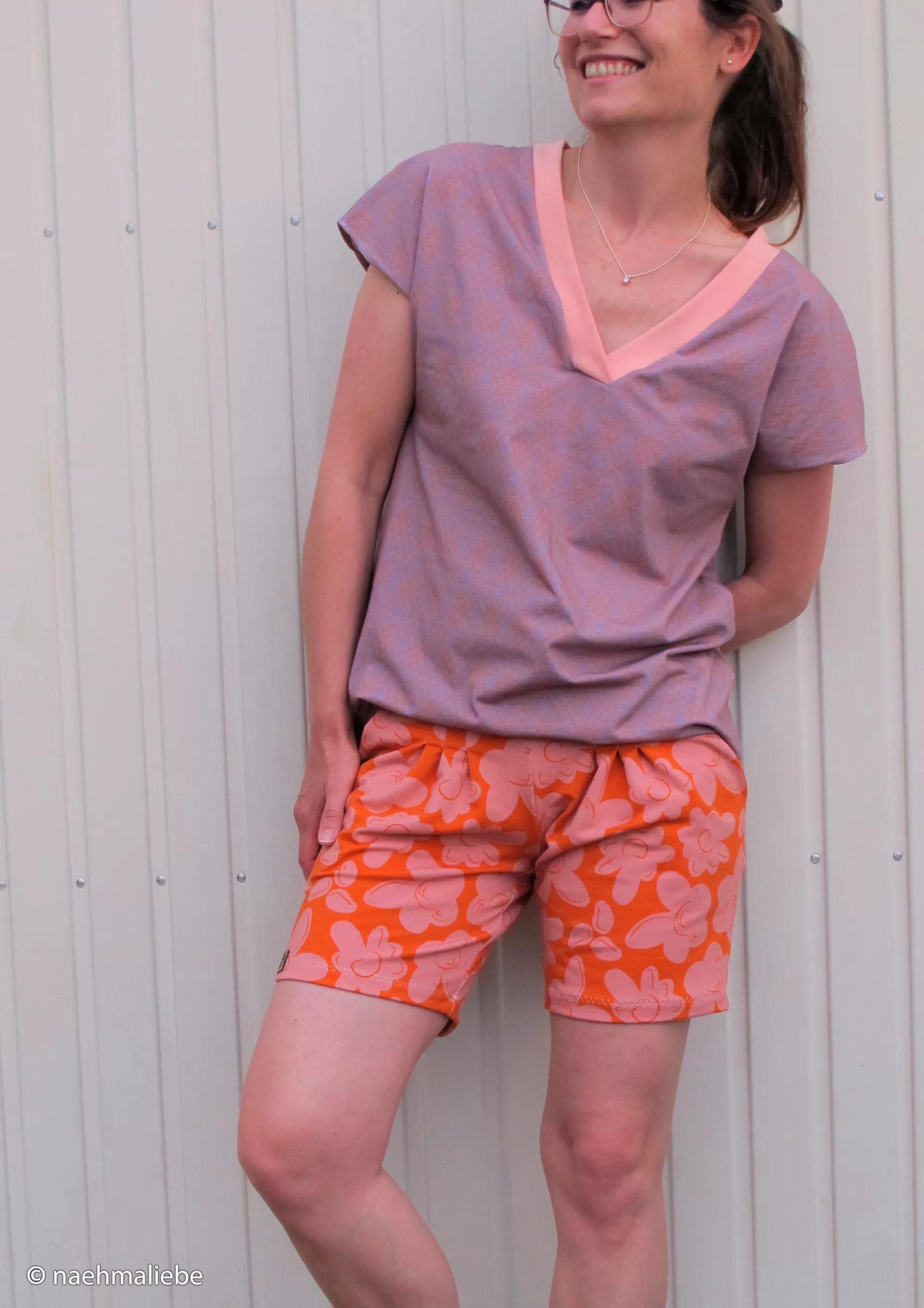 Oranje french terry met bloemen 'Balance by Cherry Picking'