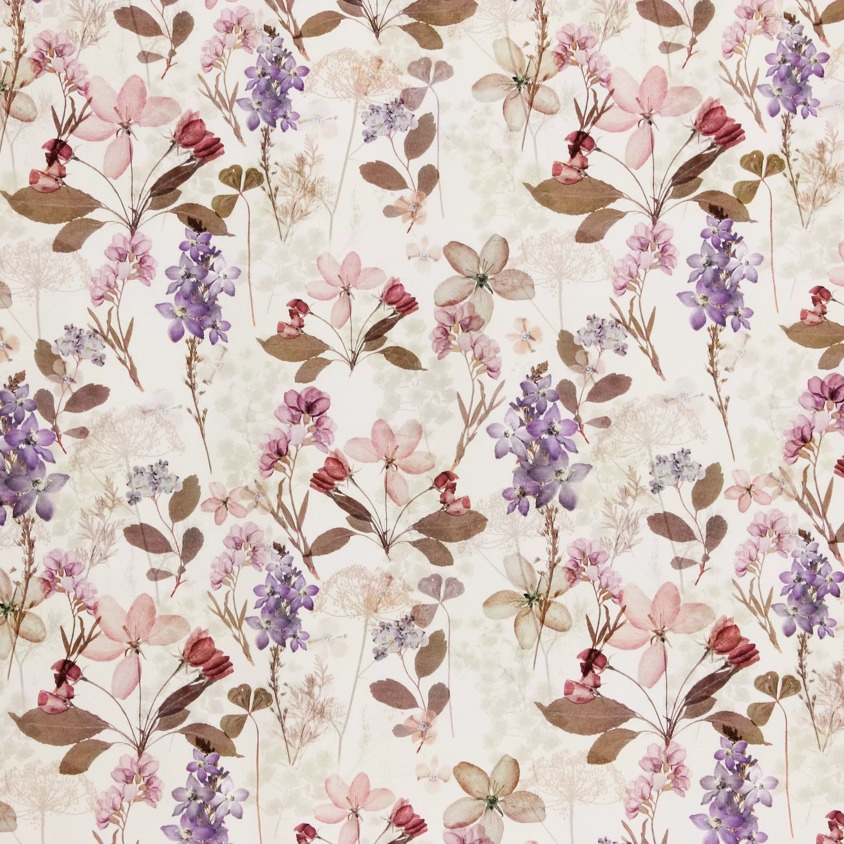 Tricot met lila bloemen en bruine bladeren