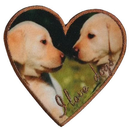 Hartvormige applicatie met honden - 9 x 9 cm