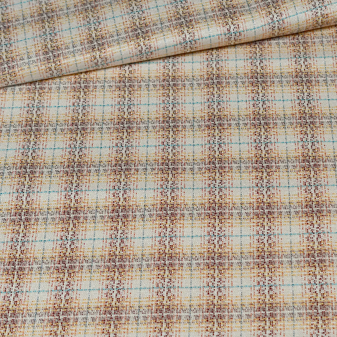 Zomer chanelstof in viscosemengegeling met ruiten in beige tinten - Burda