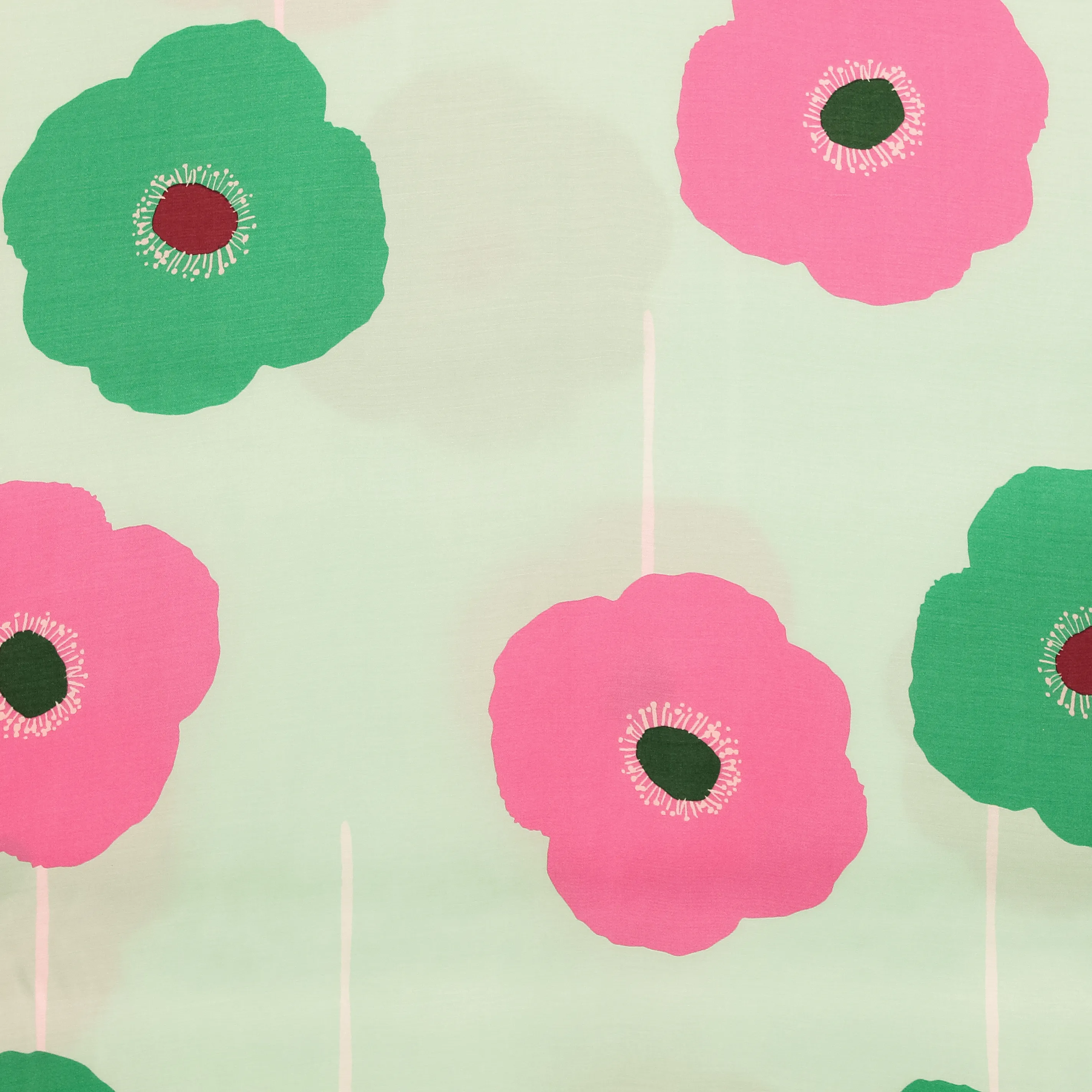 Lichtgroene viscose satijn met grote bloemen