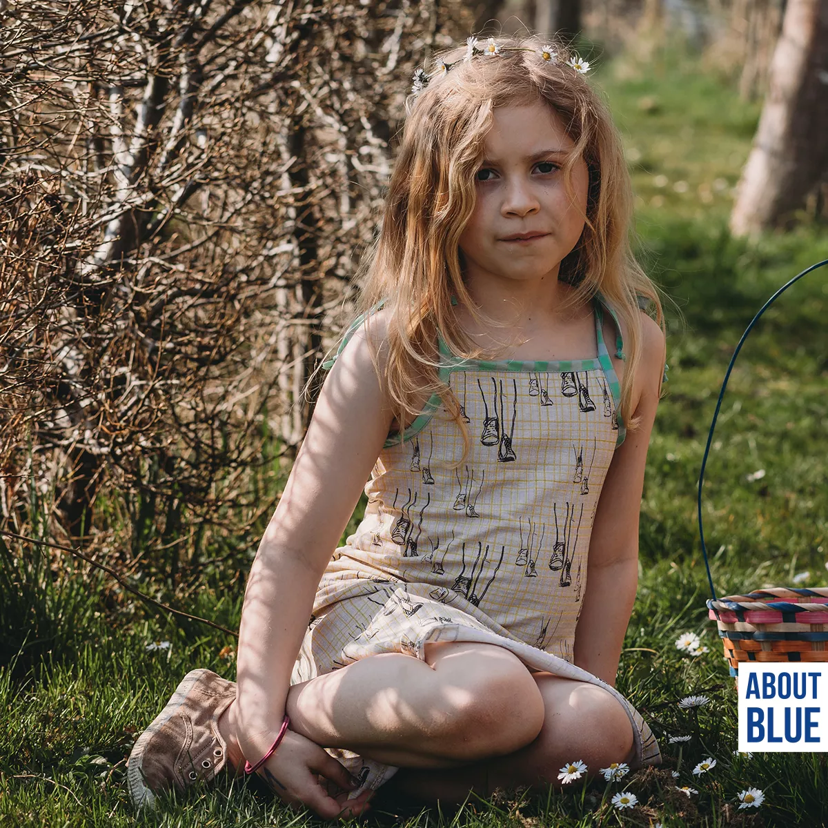 When We Walk tricot van About Blue