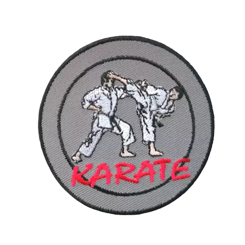 Ronde grijze applicatie - karate - 7 cm