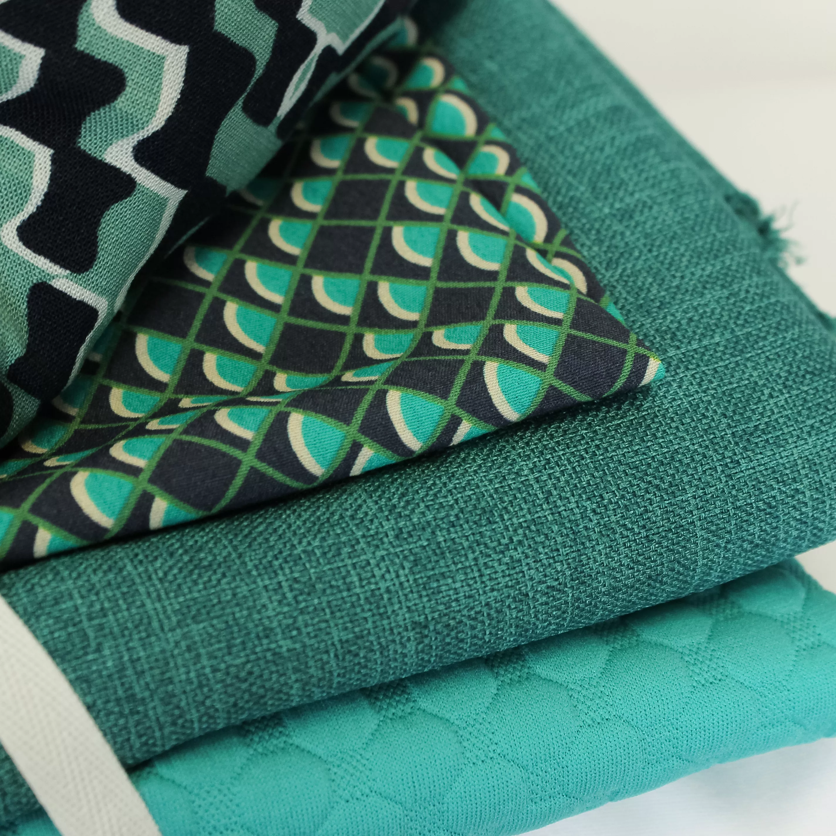 Voordeelpakket 3 groene en turquoise stoffen