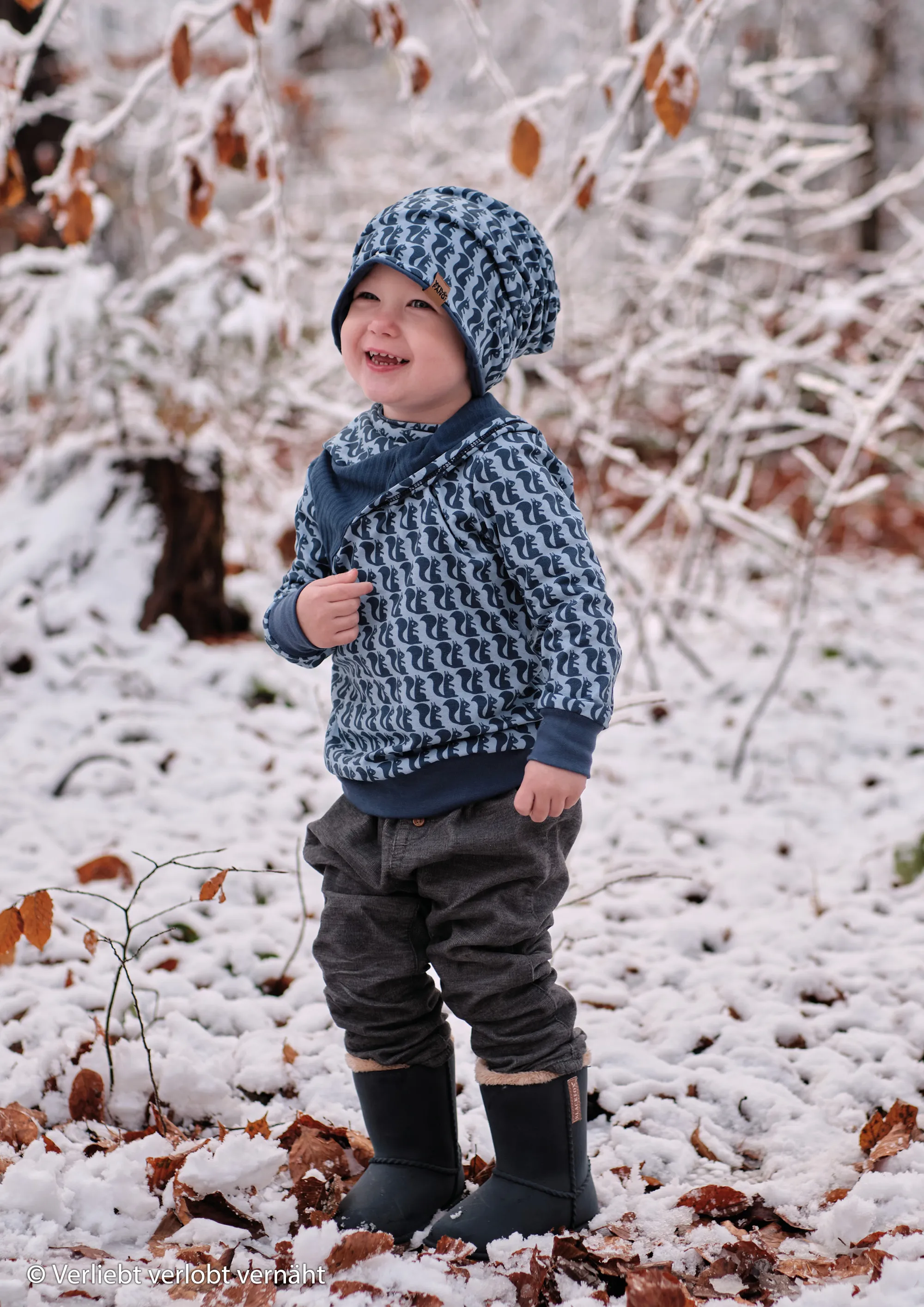 Blauwe tricot met eekhoorns