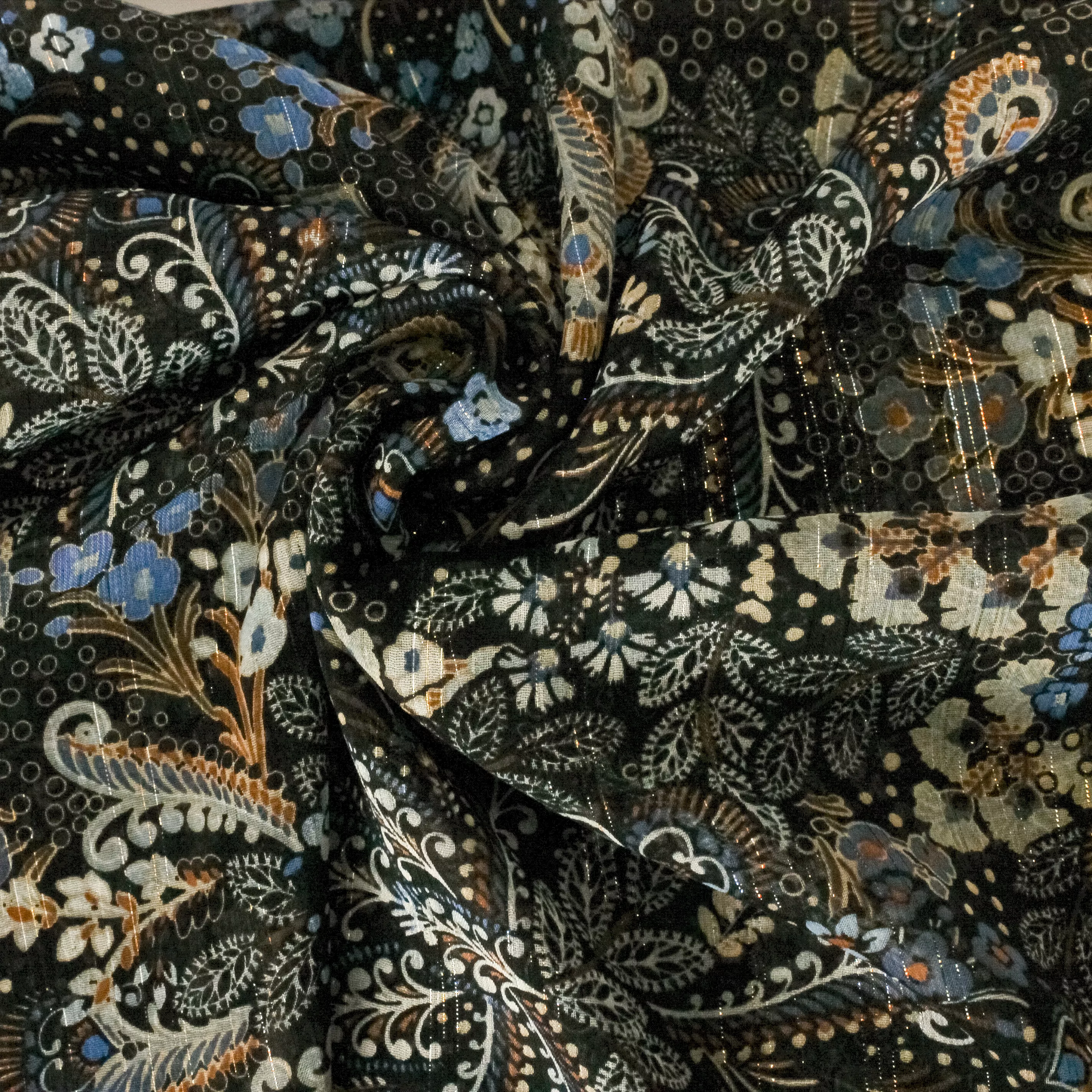 Polyester zwart met bloemenpatroon