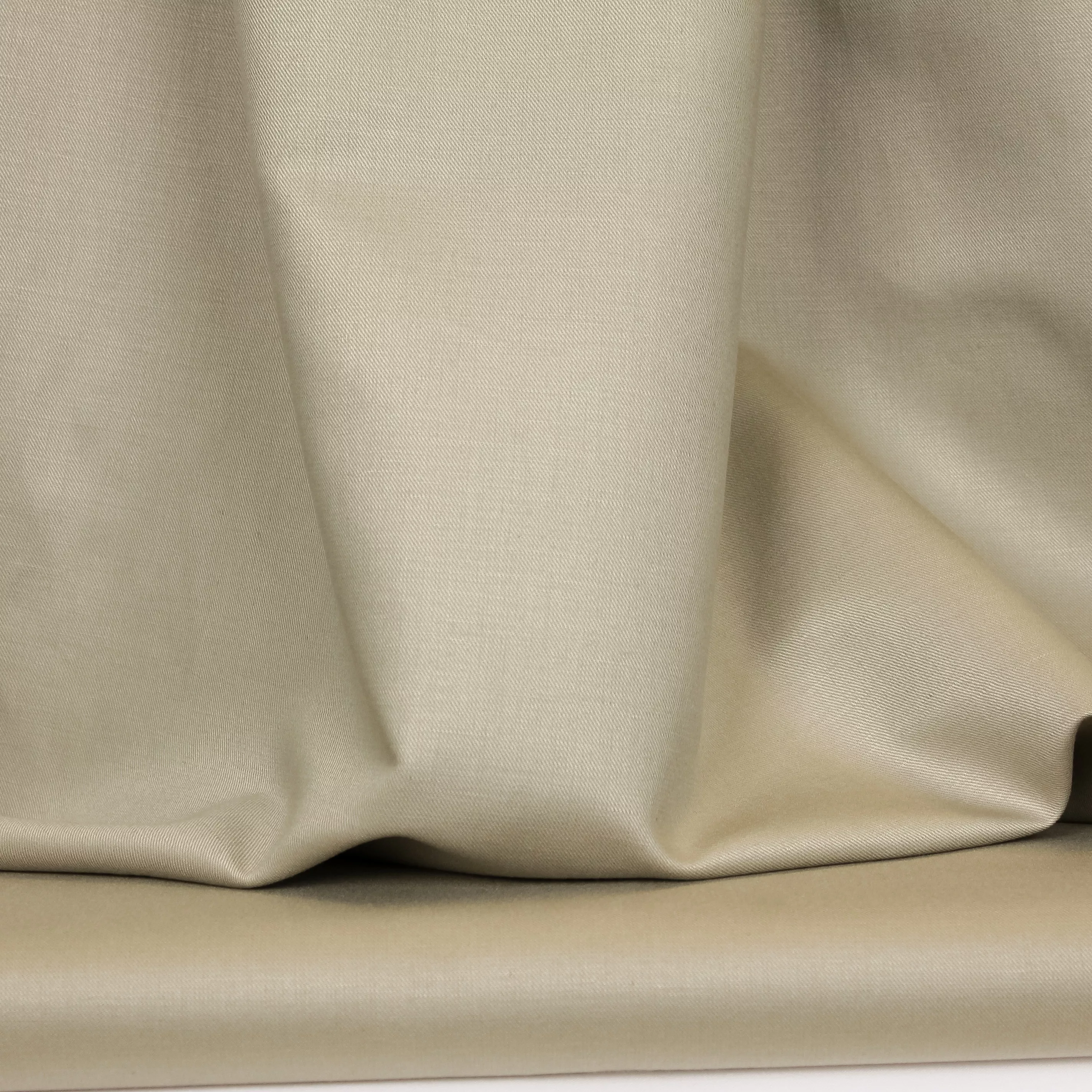 Beige stretchstof in lycra / viscose mengeling