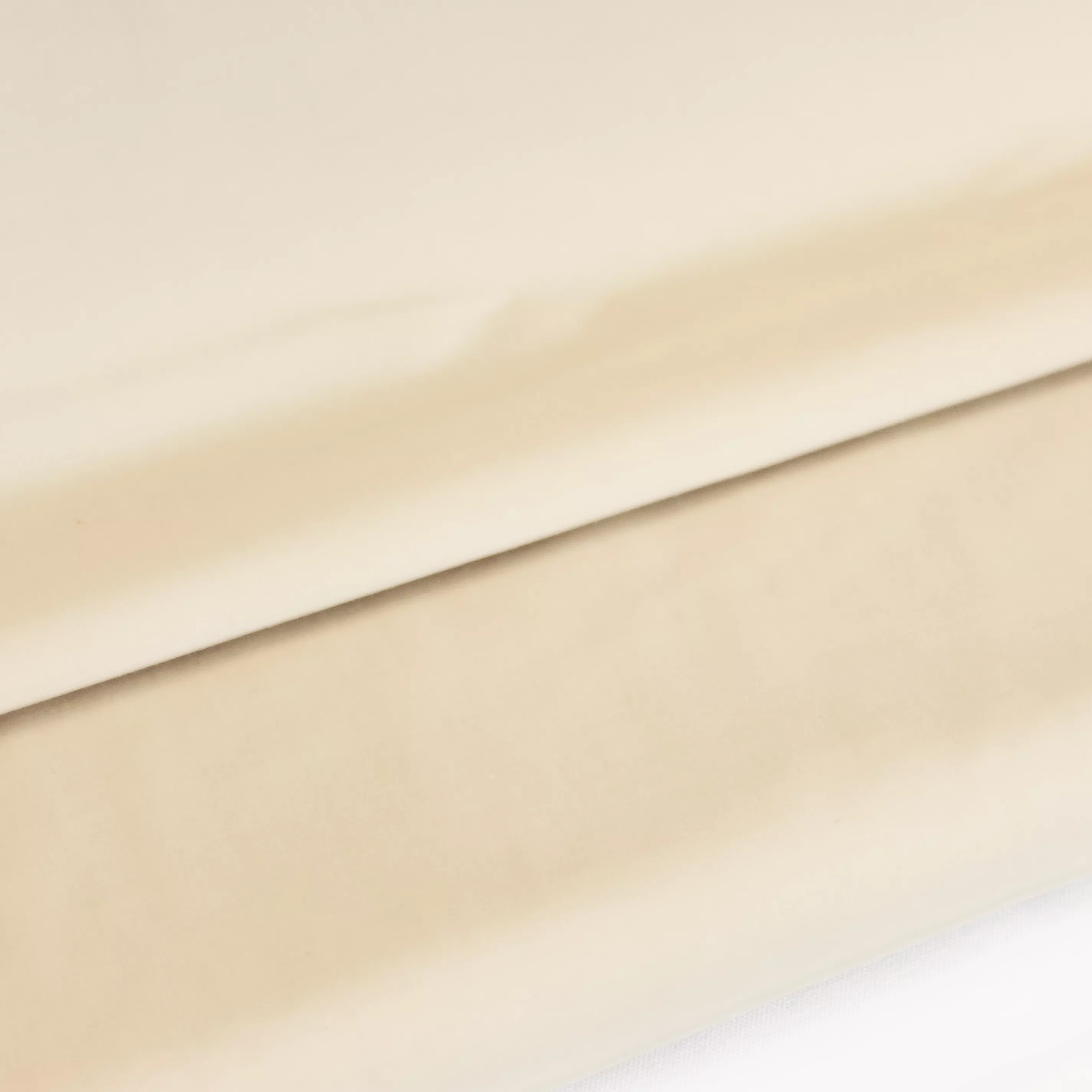 Gebroken wit/licht roze technostof - La Maison Victor