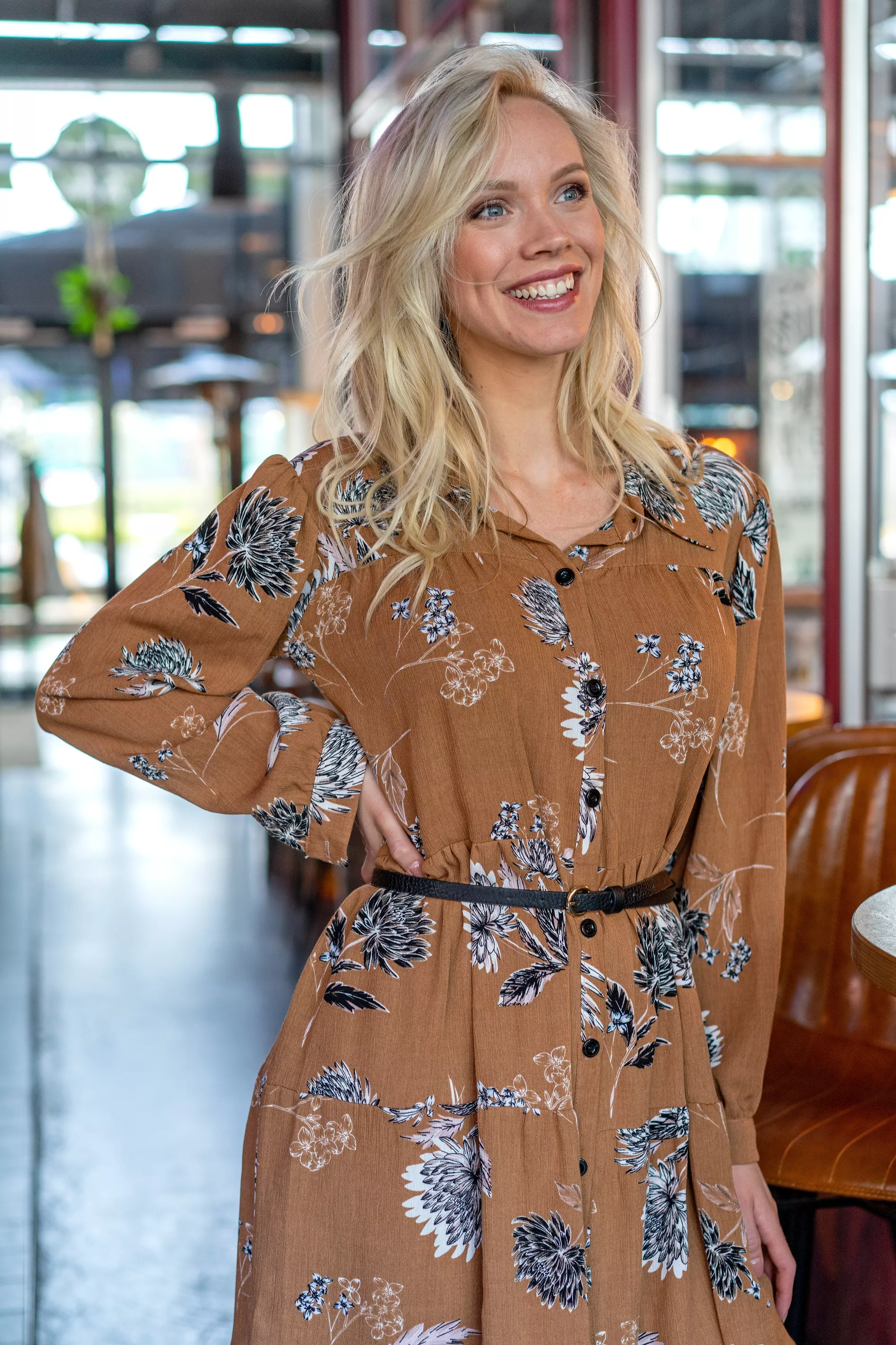Camel viscose met bloemen van My Image