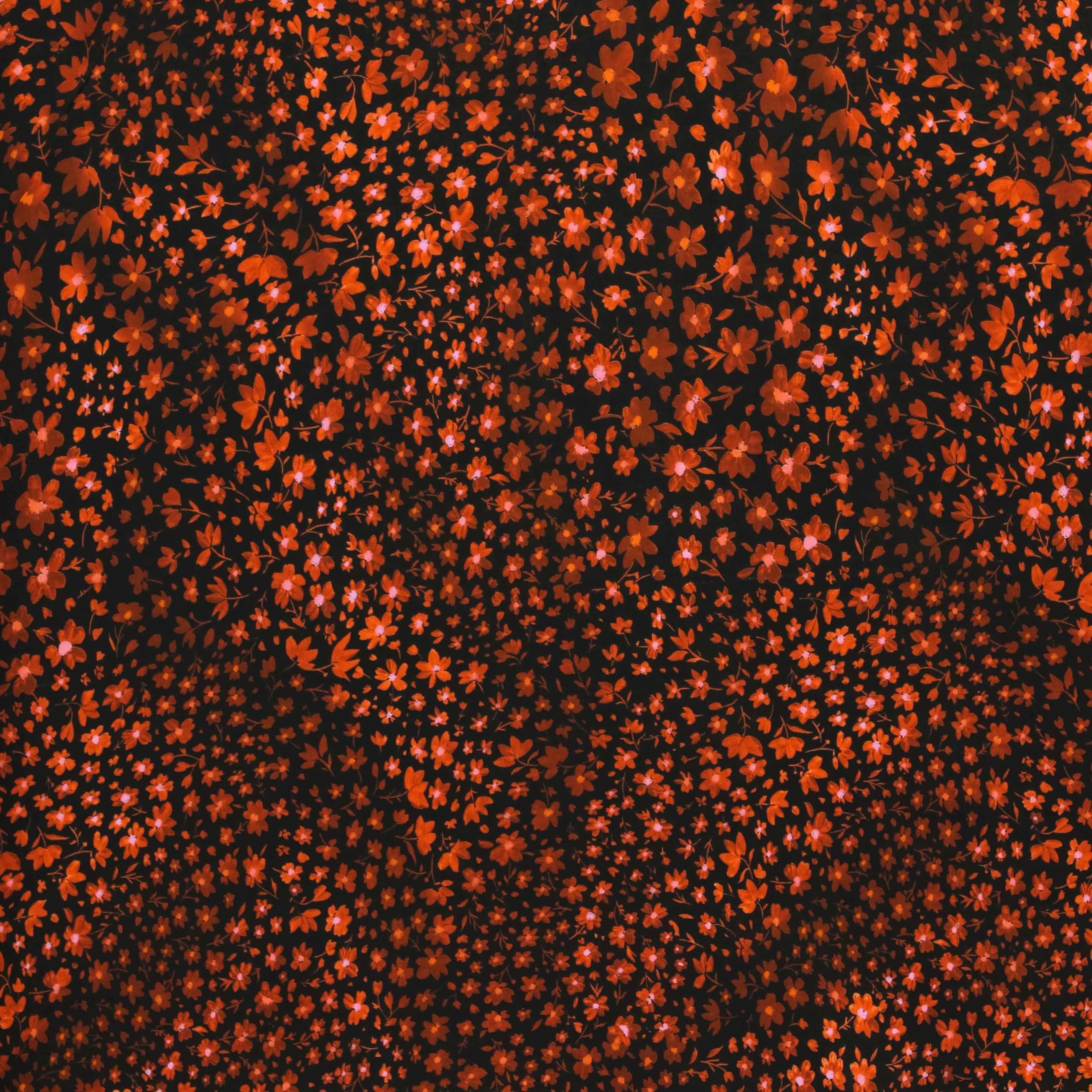 Viscose zwart met rode bloemen 'Fire Flowers'