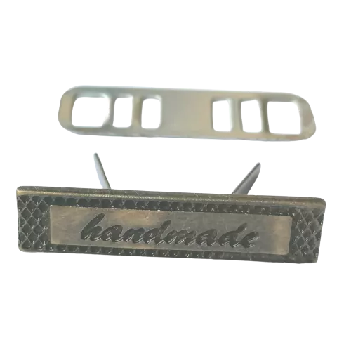 Metalen label 'Handmade' - 42 mm - brons