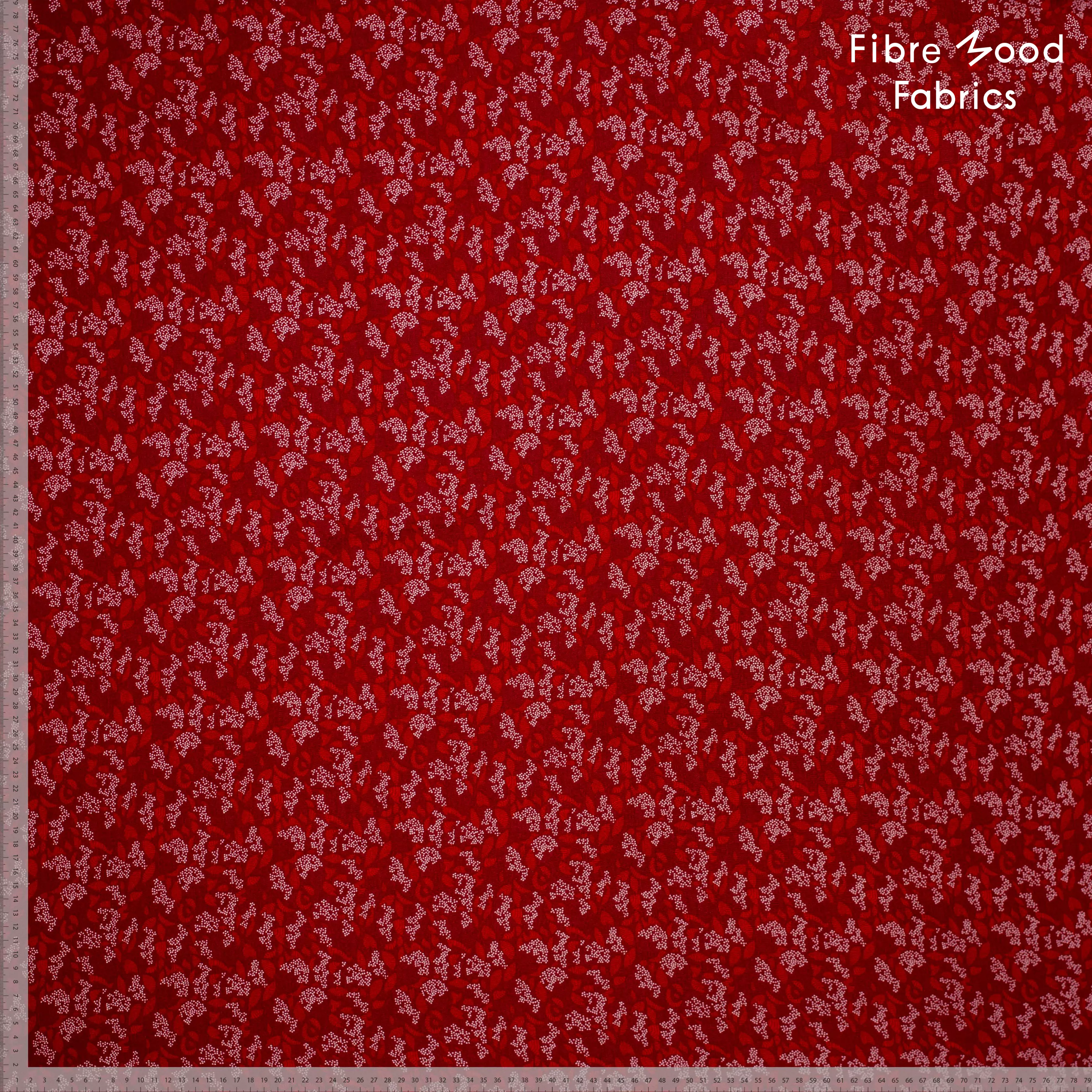 Viscose crêpe bordeaux met rode blaadjes  - Fibre Mood -