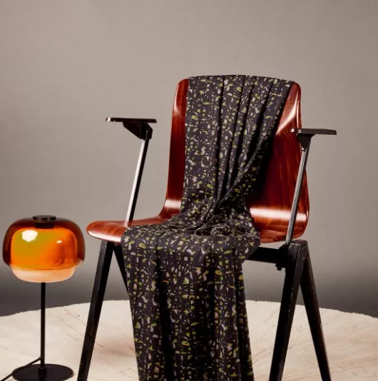 Lenzing ecovero roodbruin met abstracte figuren  - Atelier Brunette -