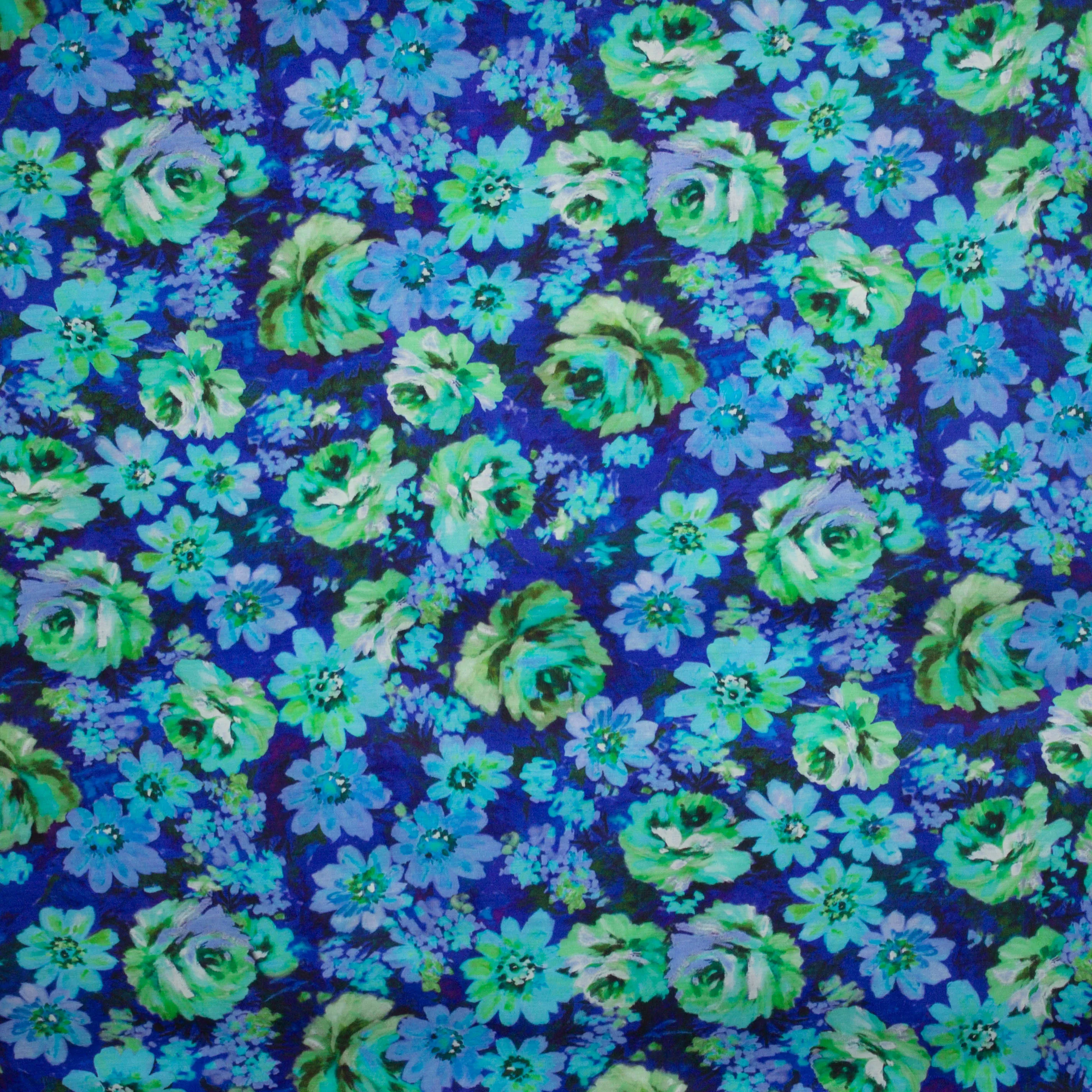 Viscose satijn blauw met bloemen