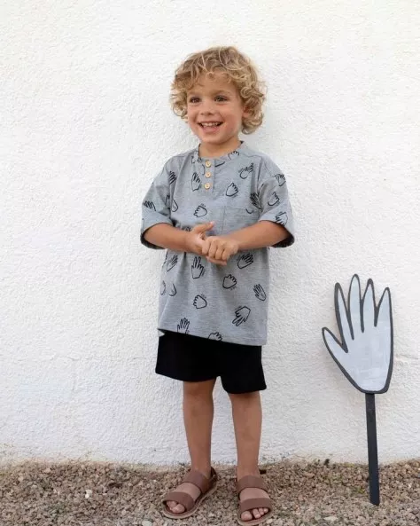 Tricot grijs met 'blad steen schaar'  - Katia -