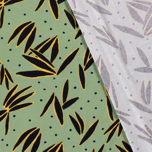 Viscose tricot groen met print - Be Trendy