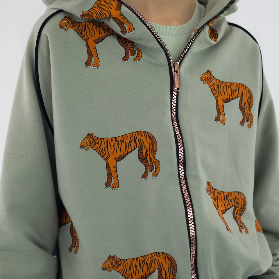 French Terry groen met tijgers 'Tiger' - See You at Six