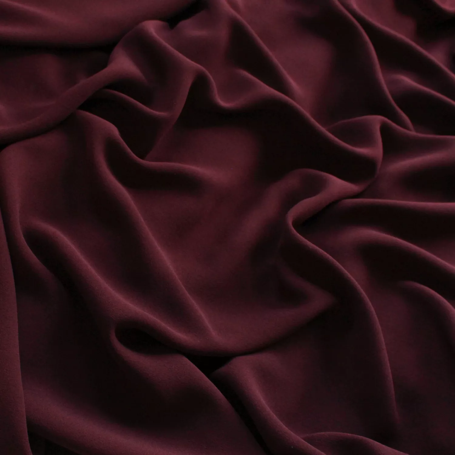 Crêpe bordeaux rood- Lorré