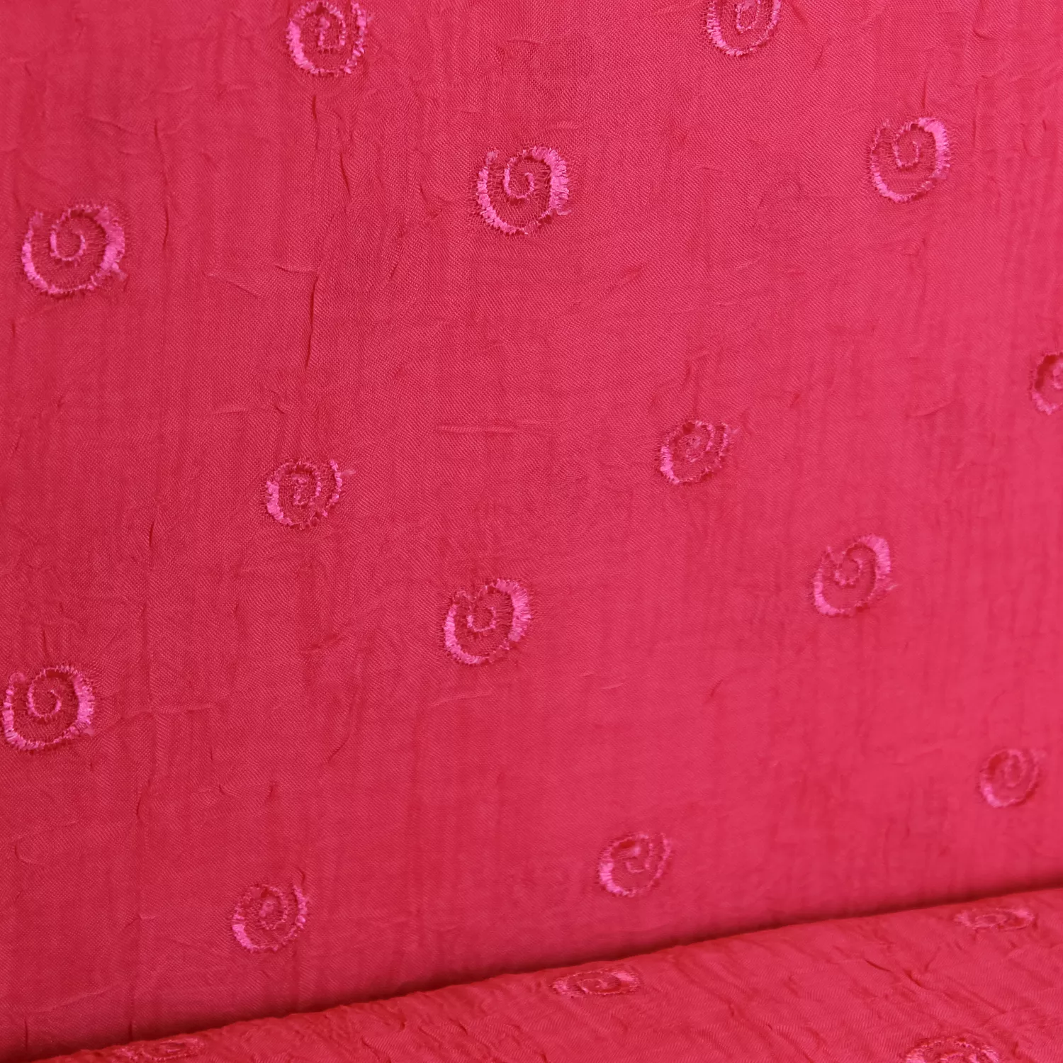 Voile broderie polyester roze