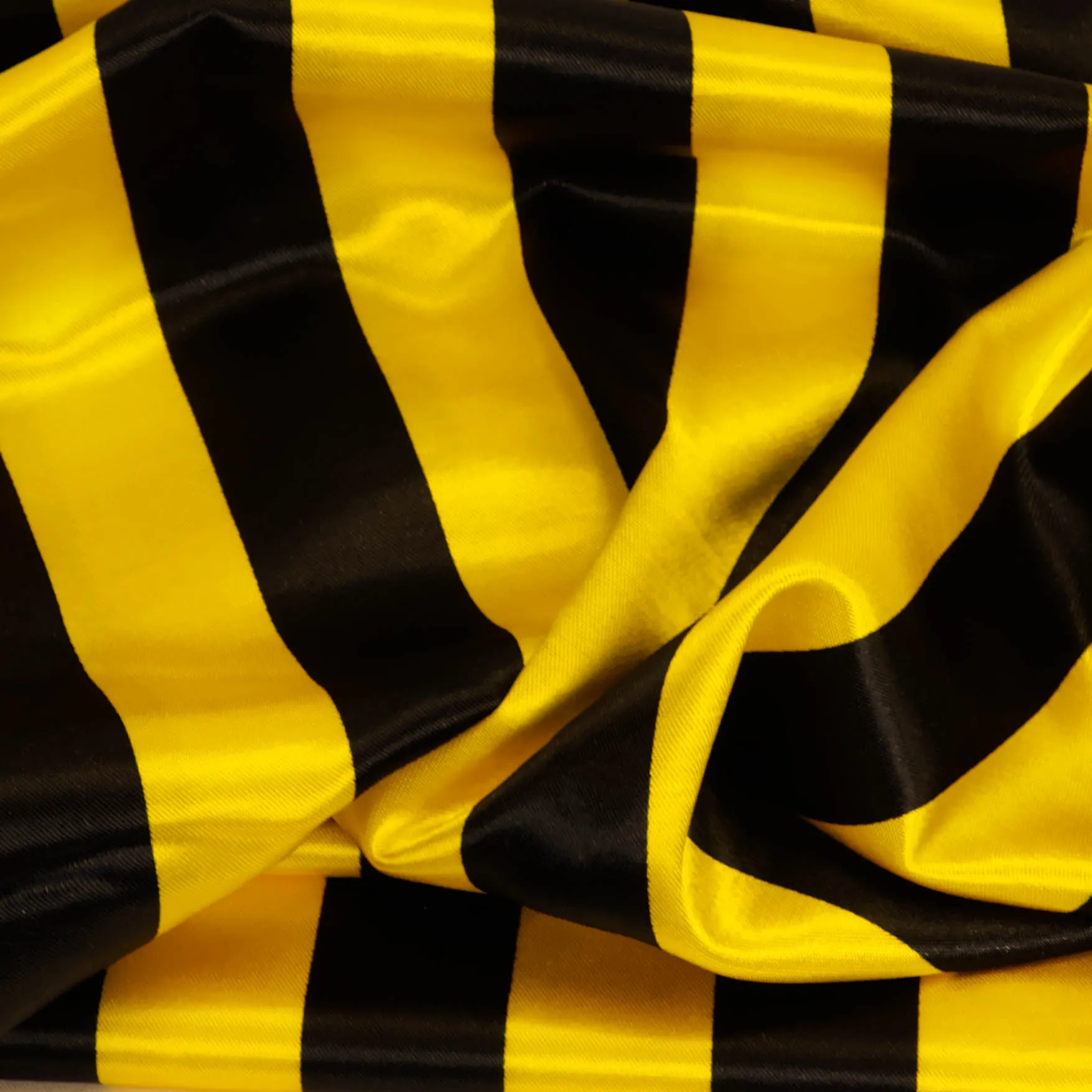 Polyester zwart geel gestreept
