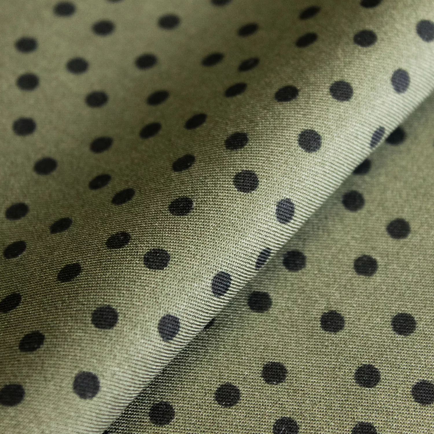 Viscose groen met bolletjes