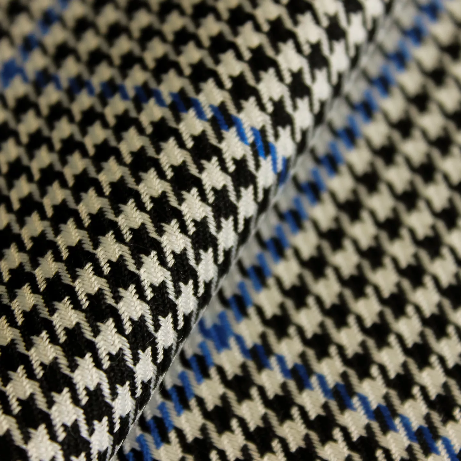 Pied-de-poule zwart met blauwe ruiten