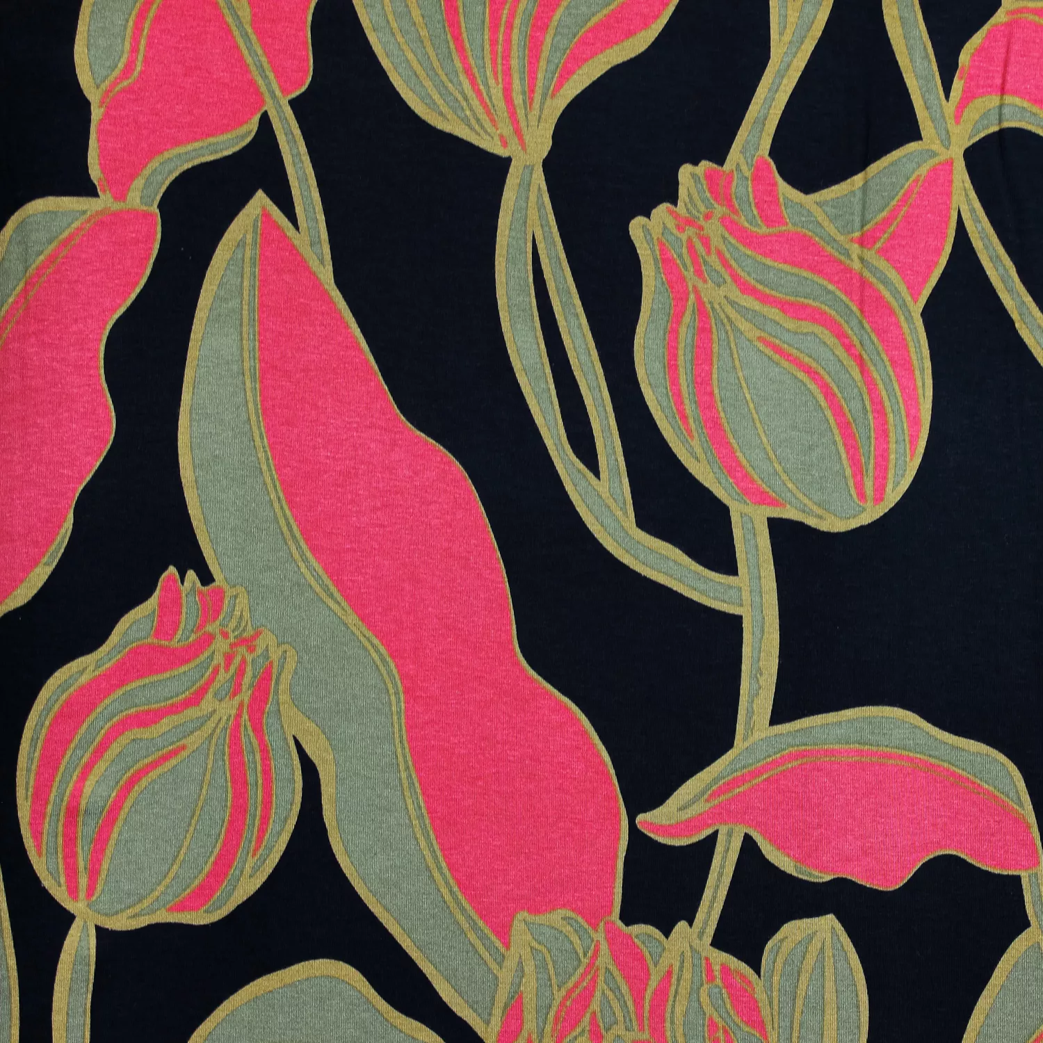Viscose tricot zwart met bloemen